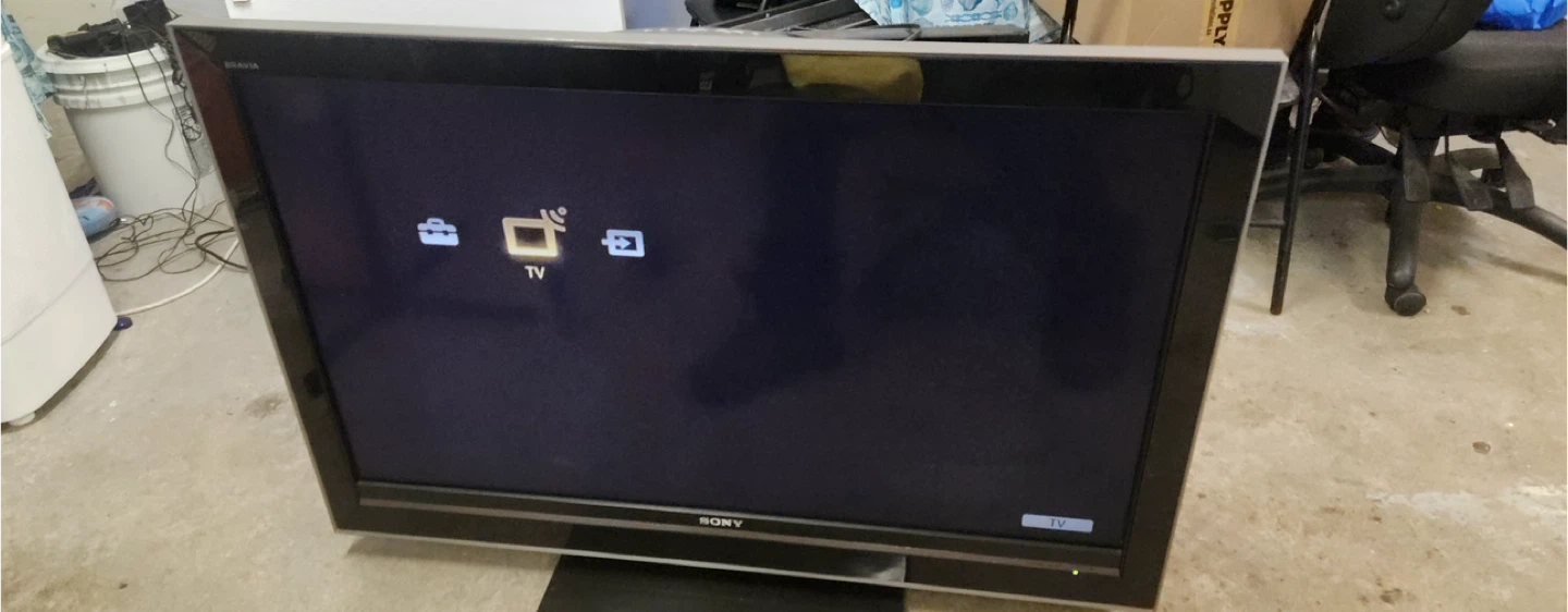 Sony KDL-46VL130 LCD Digital Color TV - photo 3