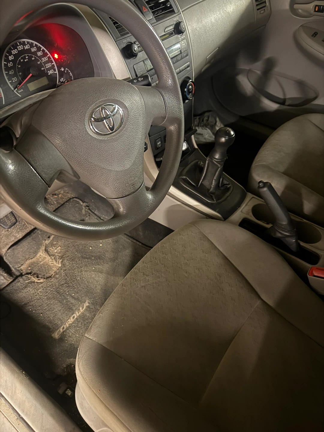 Used Toyota Corolla - Dark Grey - photo 5
