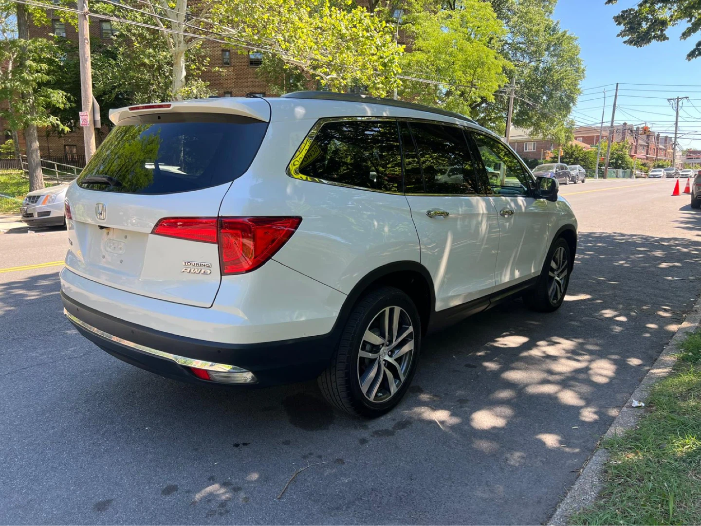 2016 Honda Pilot Touring AWD SUV - photo 5