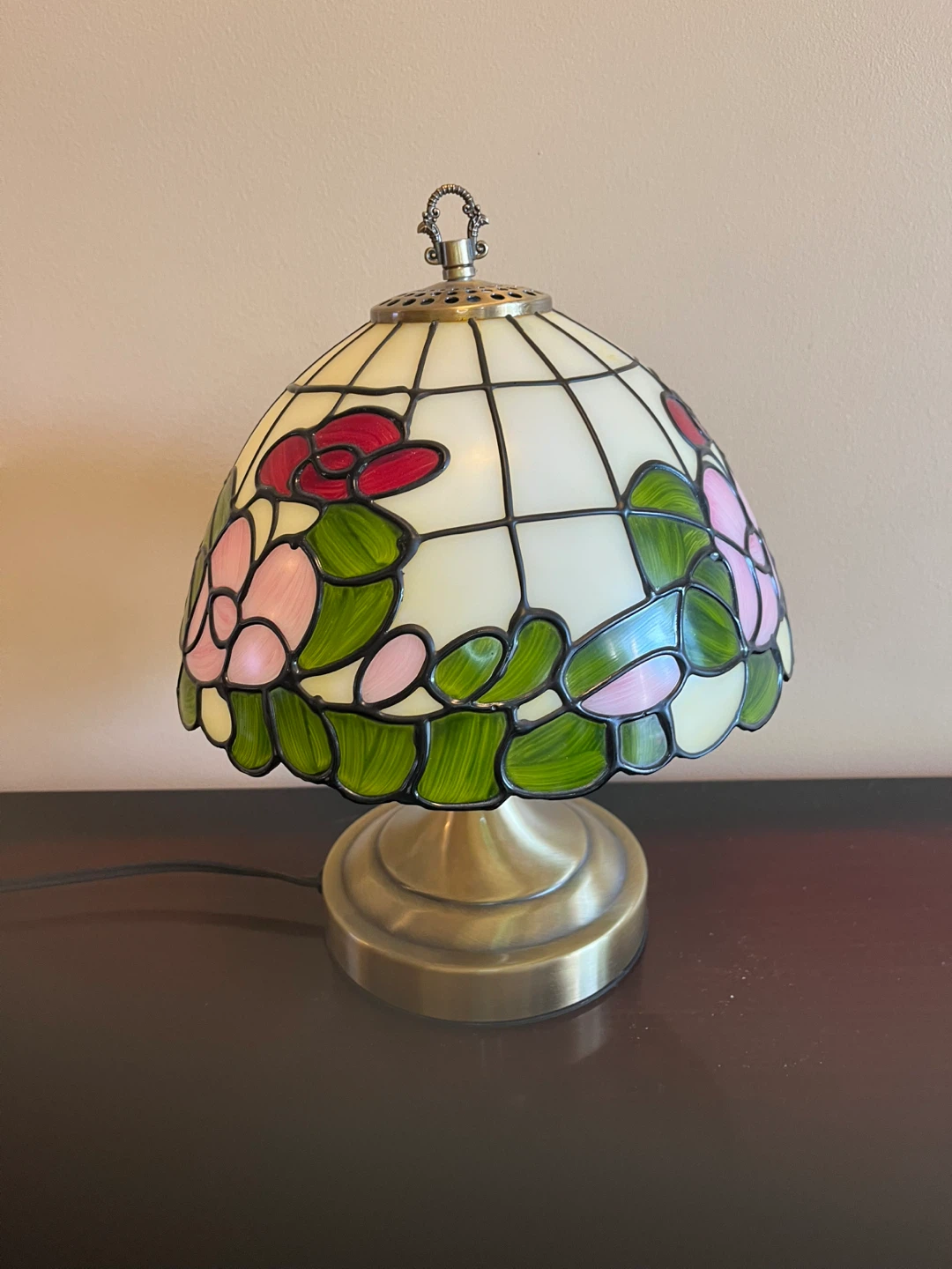 A Tiffany style stained glass look  table lamp - photo 3