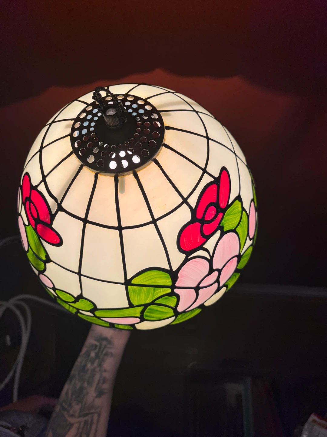 A Tiffany style stained glass look  table lamp - photo 2