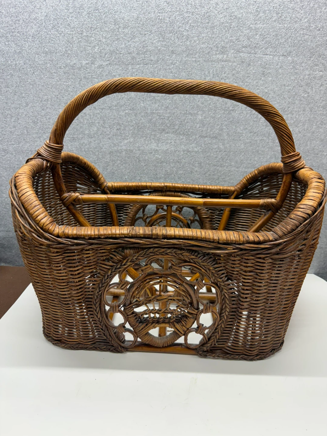 Wicker Magazine Basket with Handle