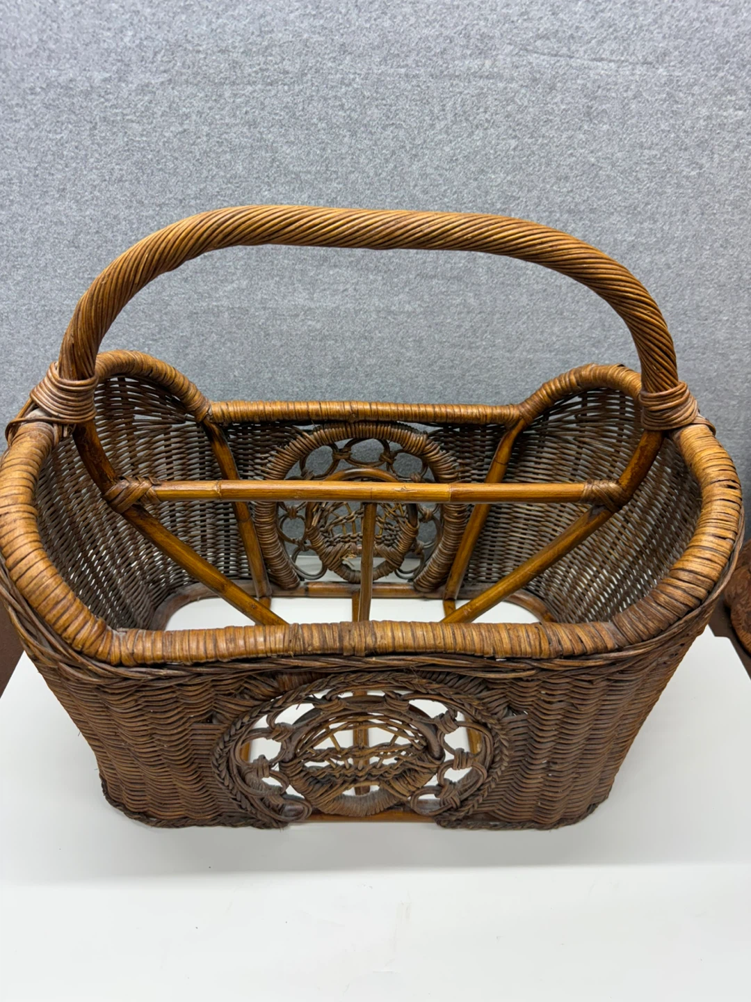 Wicker Magazine Basket with Handle - photo 2