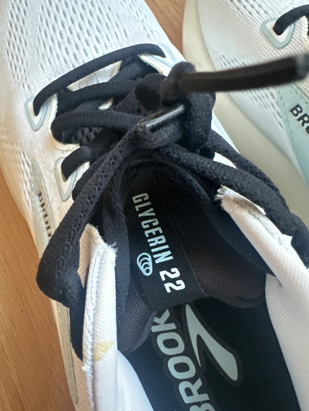 Brooks Running Shoes - size 7.5 - photo 3