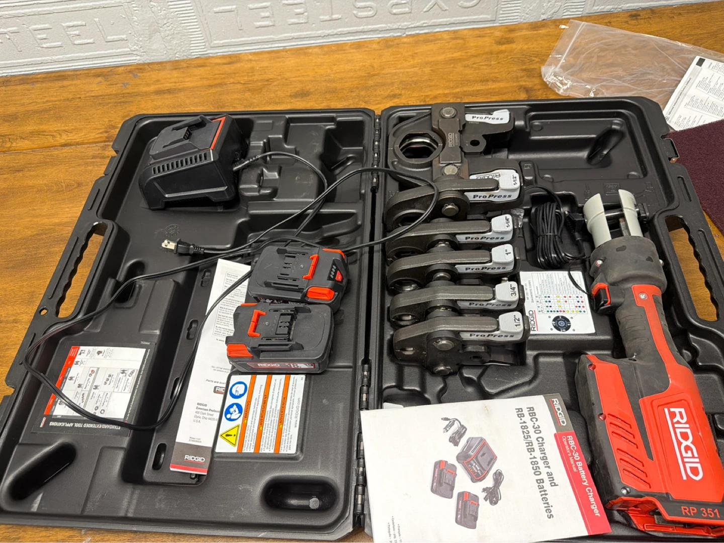 RIDGID ProPress 22680 Battery Crimping Tool Kit