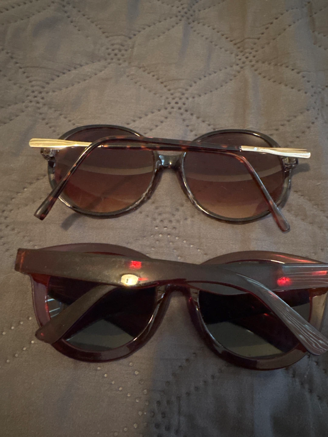 2 Pairs of Sunglasses - photo 2
