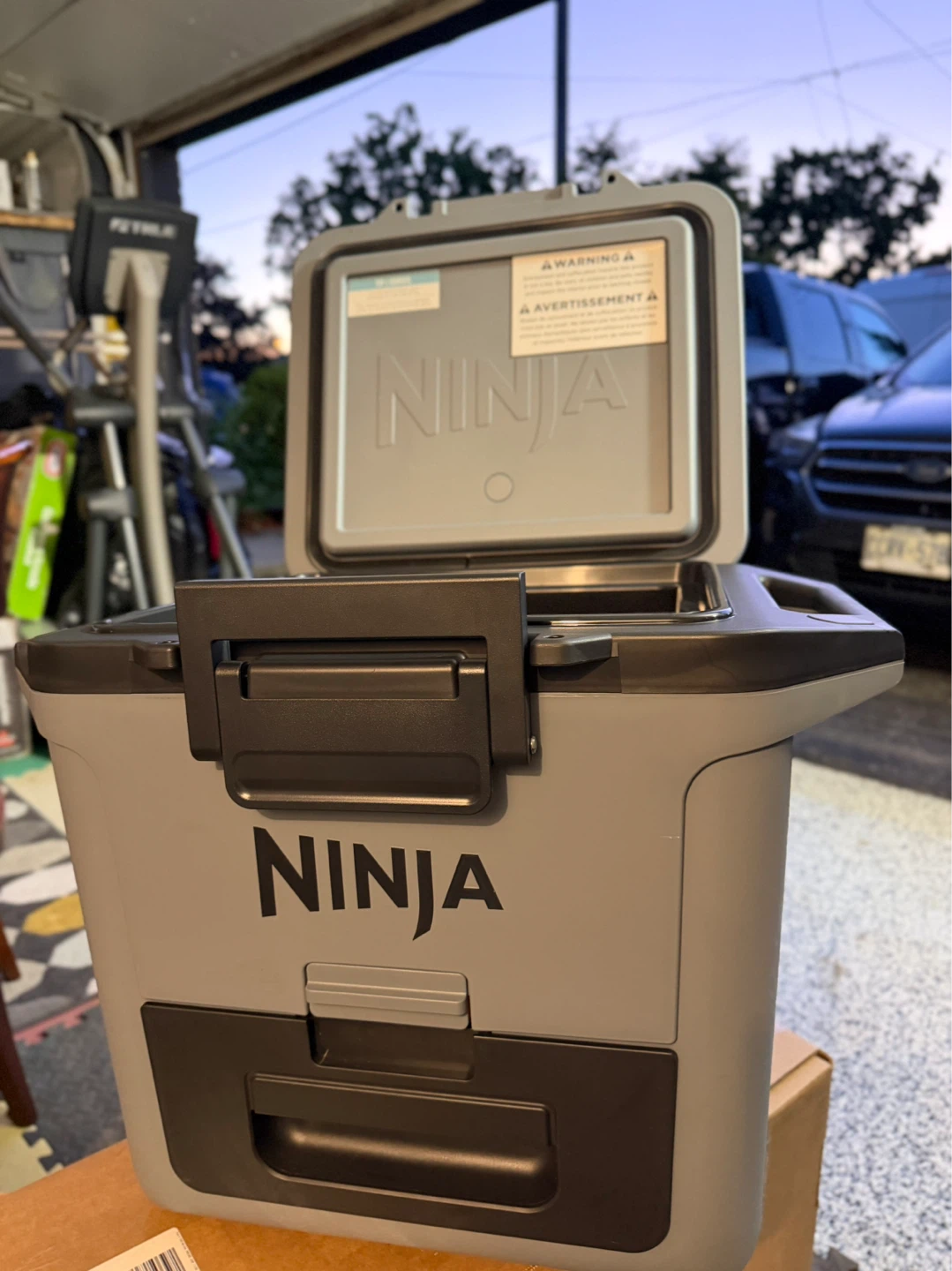 Ninja 30 Cooler with Built-in Drawer - photo 5