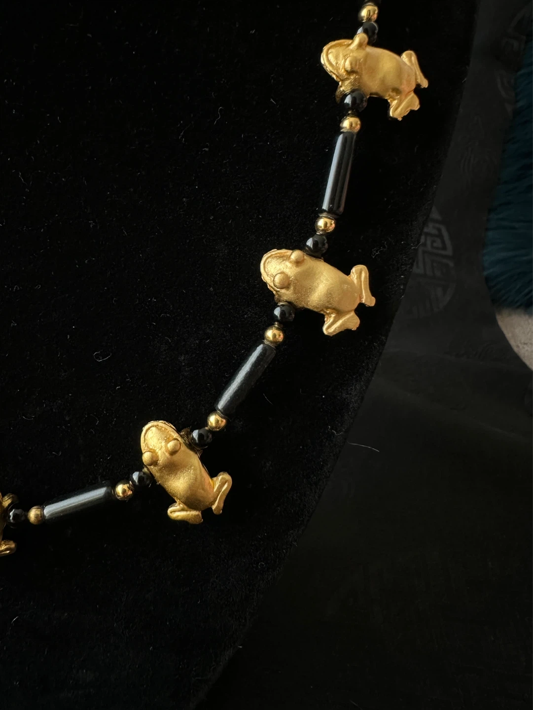 ALVA designer Gold Frog Beaded Necklace - photo 2