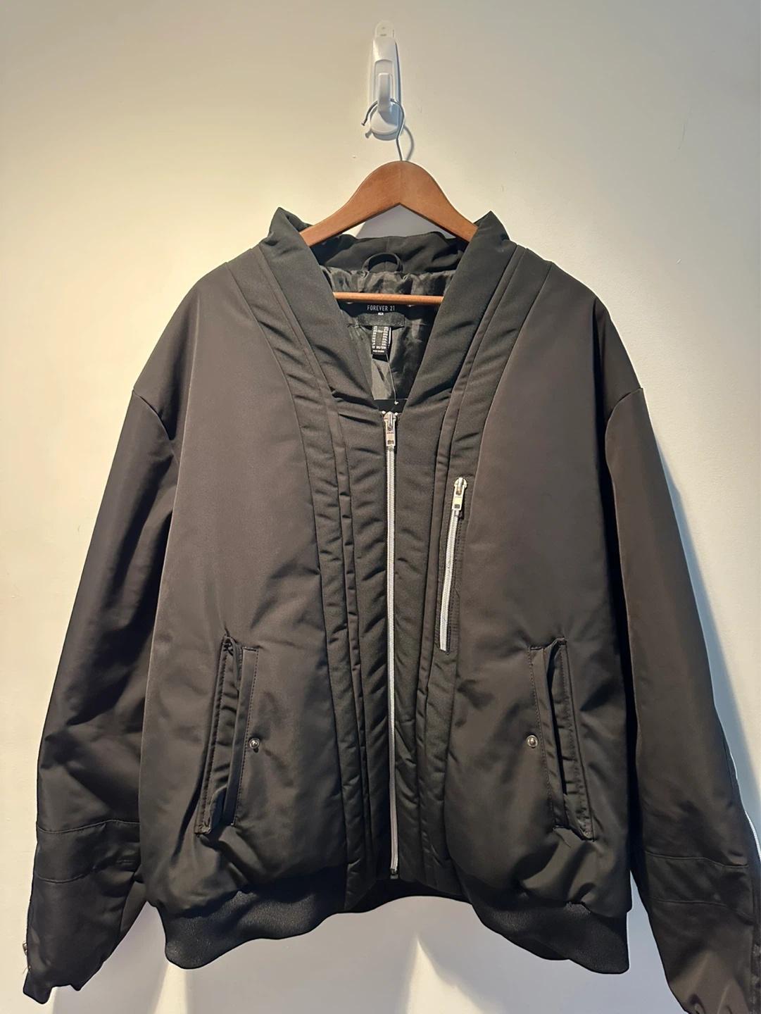 Forever 21 Men Padded Bomber Jacket – XXL (Black) – NEW W/ TAGS