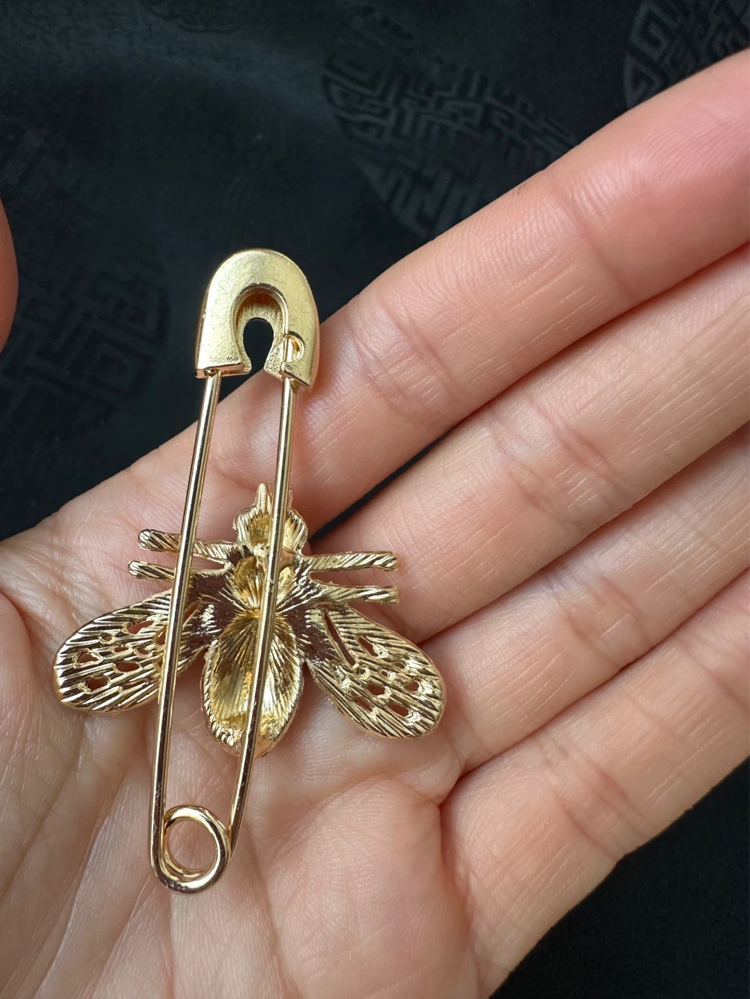 NEW Bee Pin Brooch with Rhinestones - photo 3