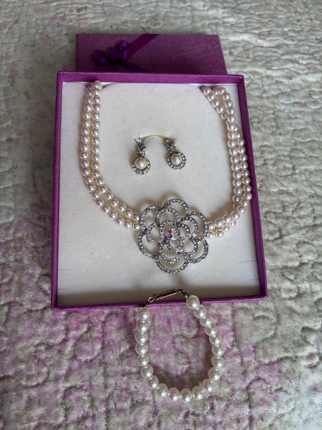 Pearl Necklace, Bracelet, and Earring Set with Flower Charm - photo 5