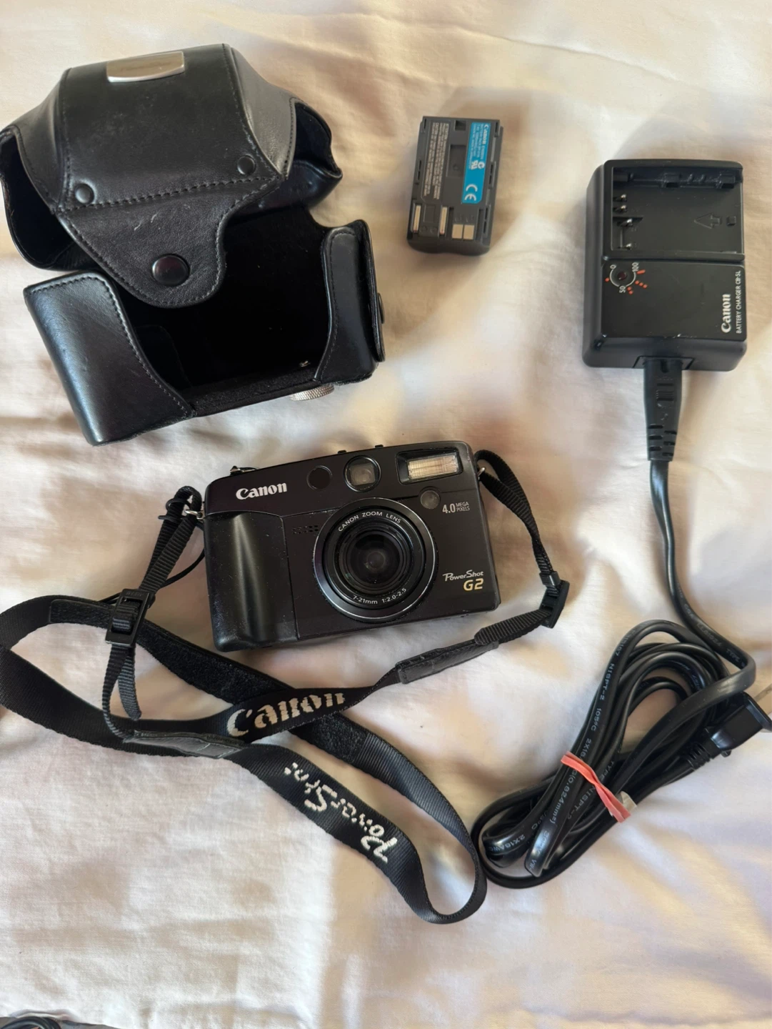 Canon PowerShot G2 Digital Camera with Accessories - photo 5