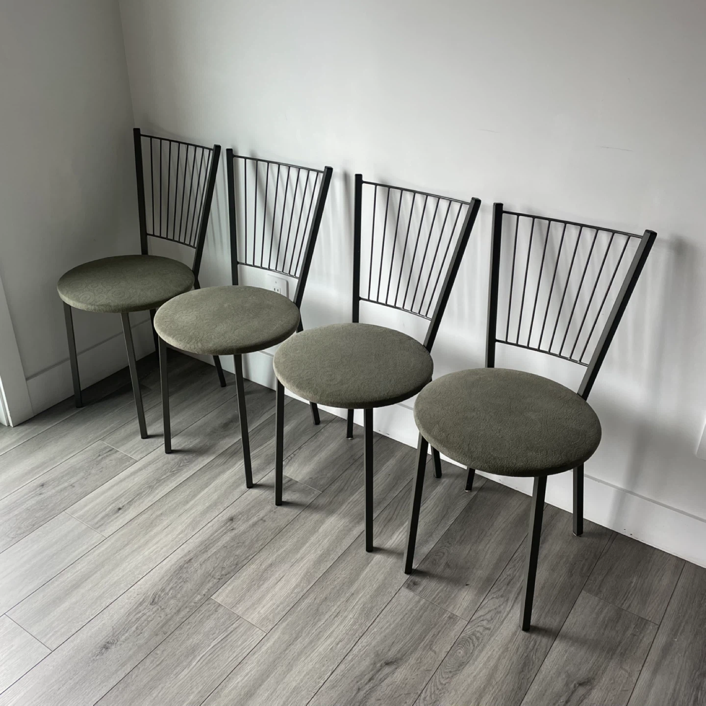 4 Dining Chairs