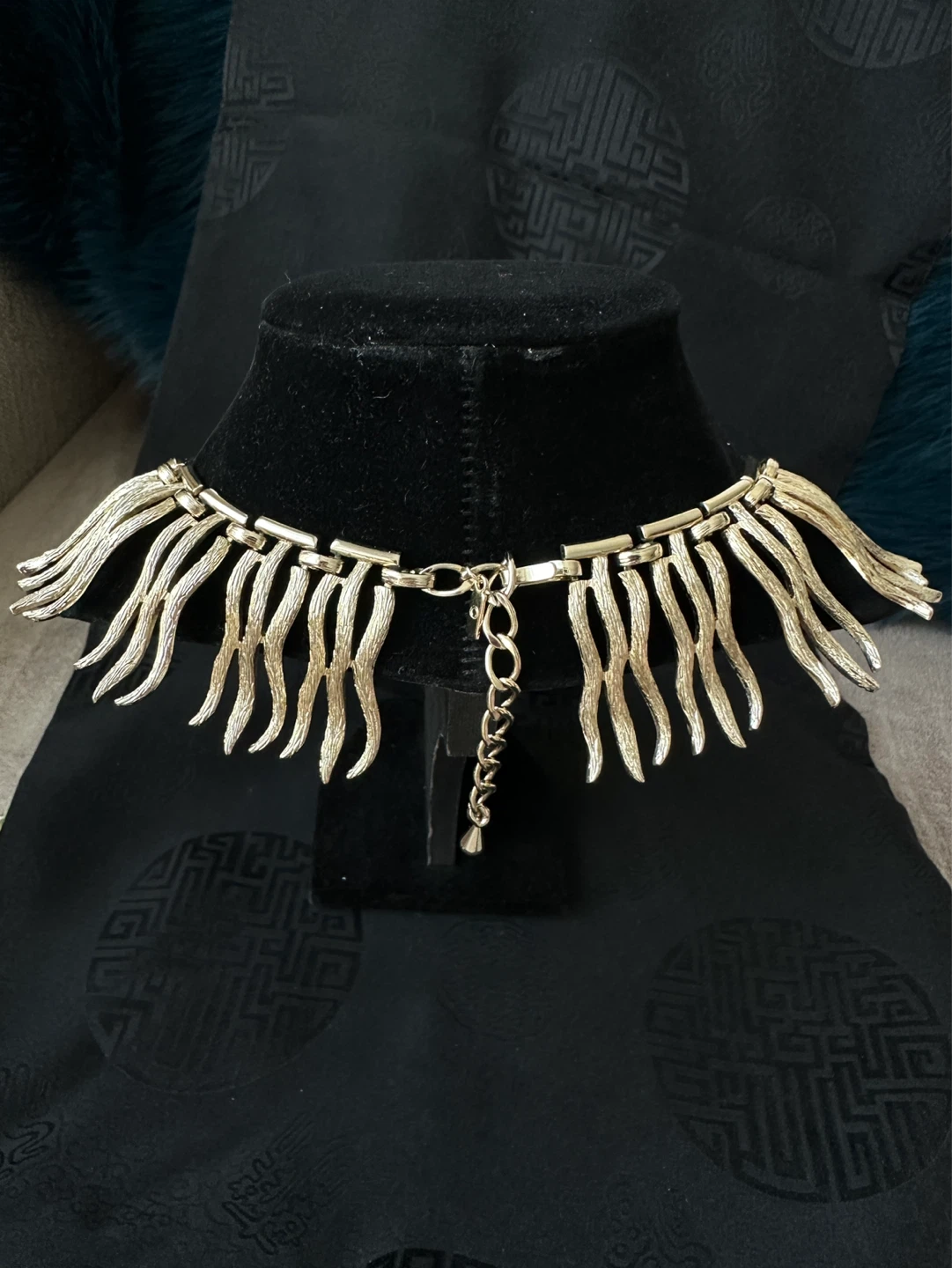 Vintage Monet Gold Tone Flame Link Necklace - photo 3