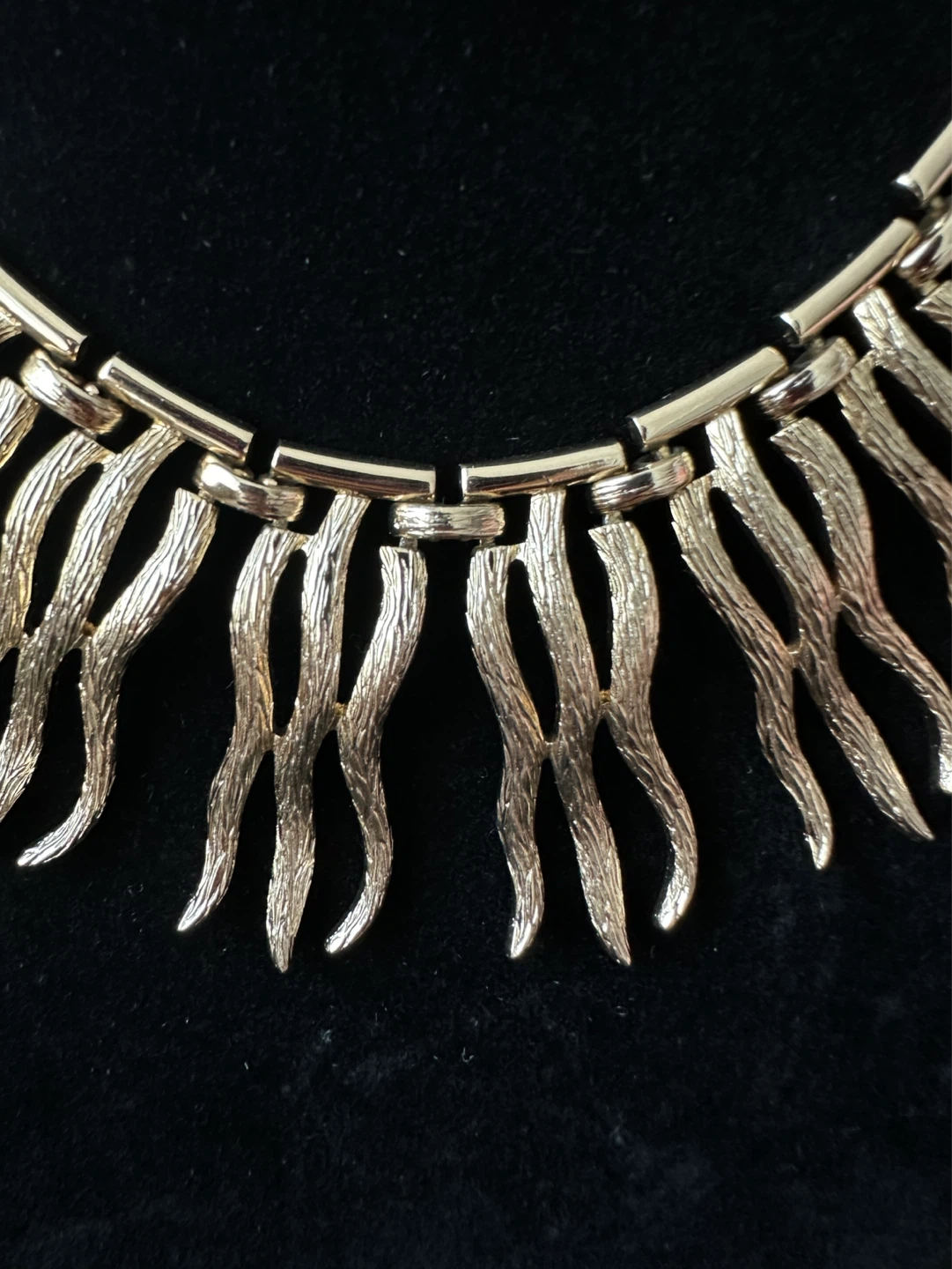 Vintage Monet Gold Tone Flame Link Necklace - photo 2