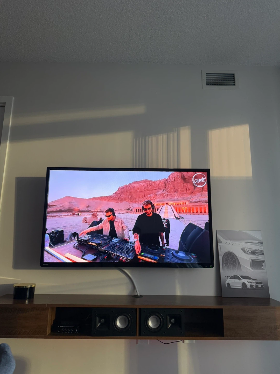 Toshiba 50 inch HD TV with Google Streamer - photo 3