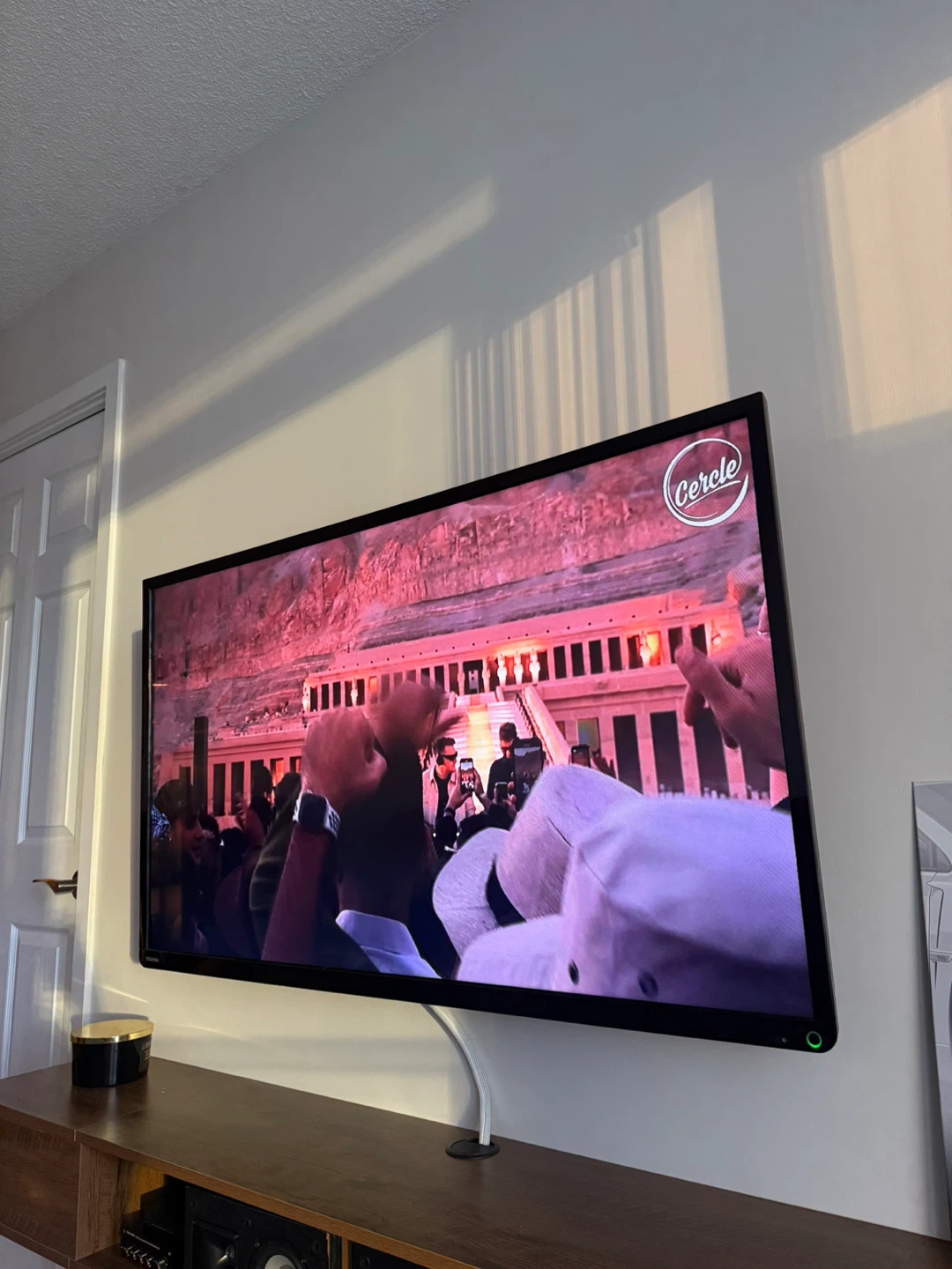 Toshiba 50 inch HD TV with Google Streamer - photo 2