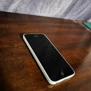 Apple iPhone 5C - White
