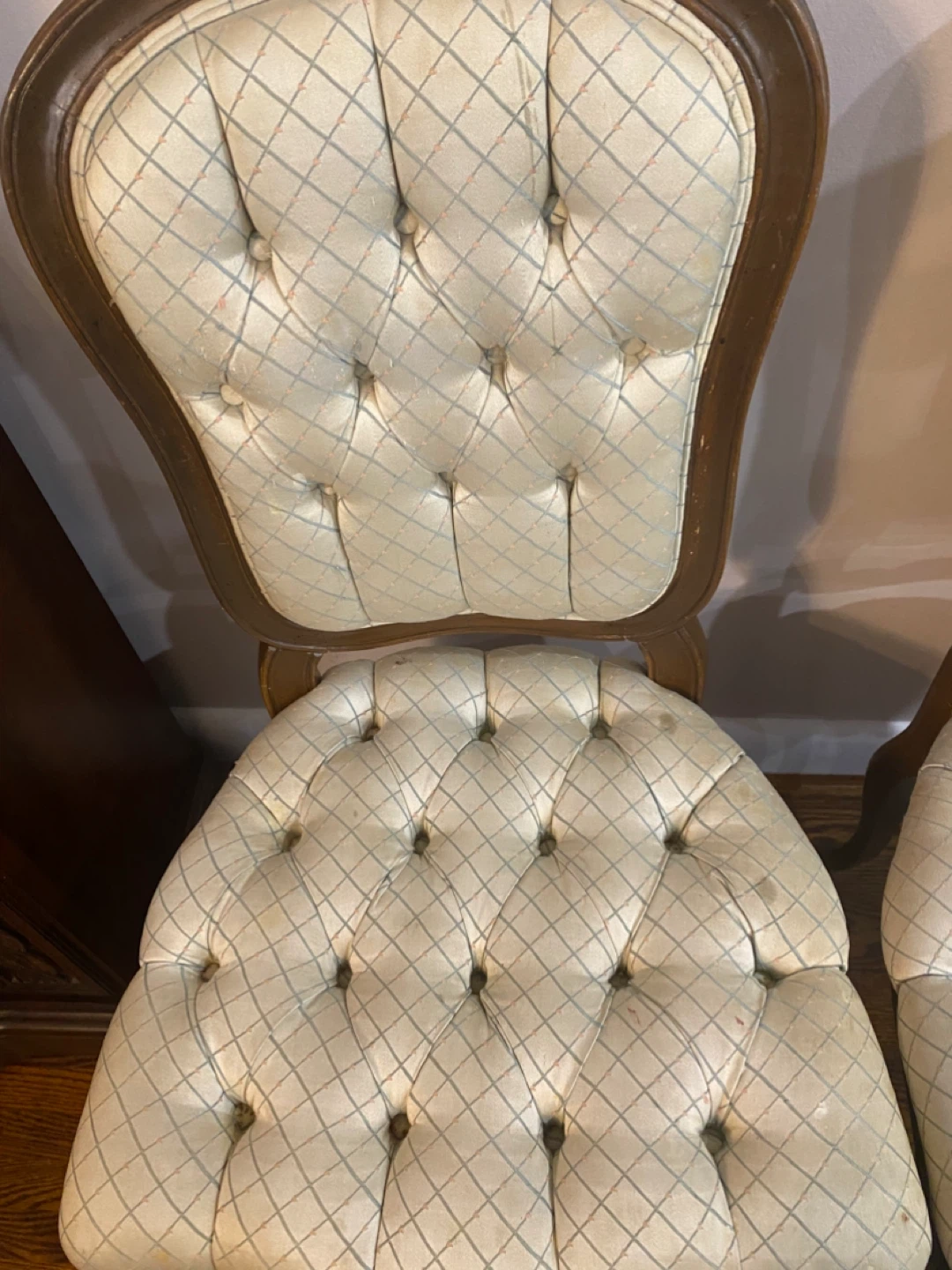 Pair of vintage accent chairs - photo 3