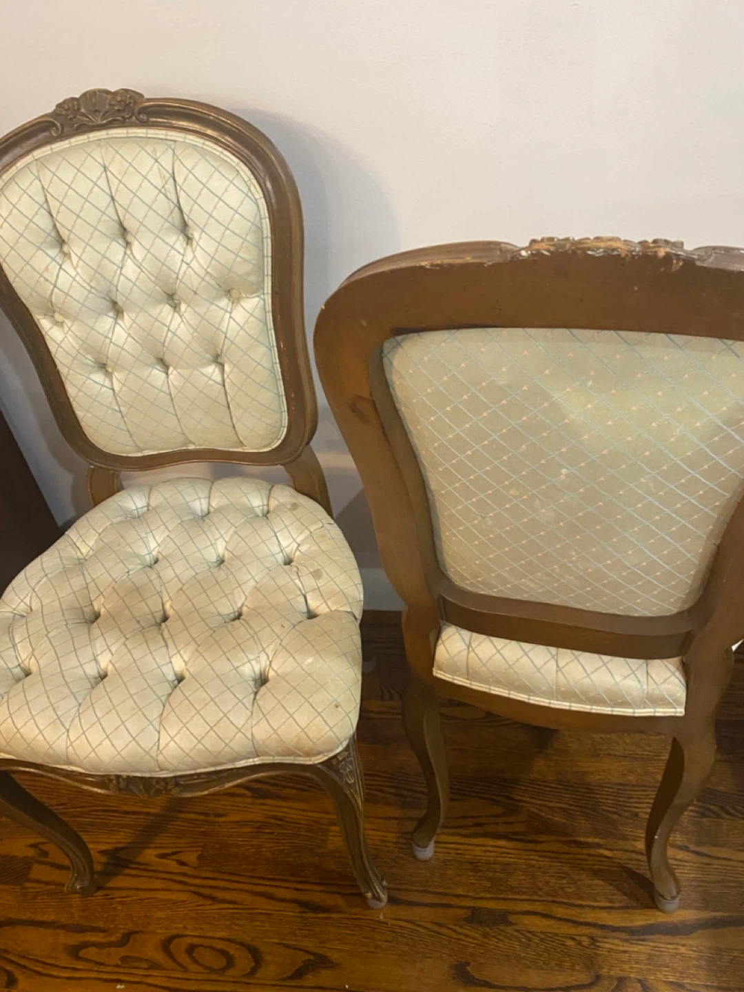 Pair of vintage accent chairs - photo 5