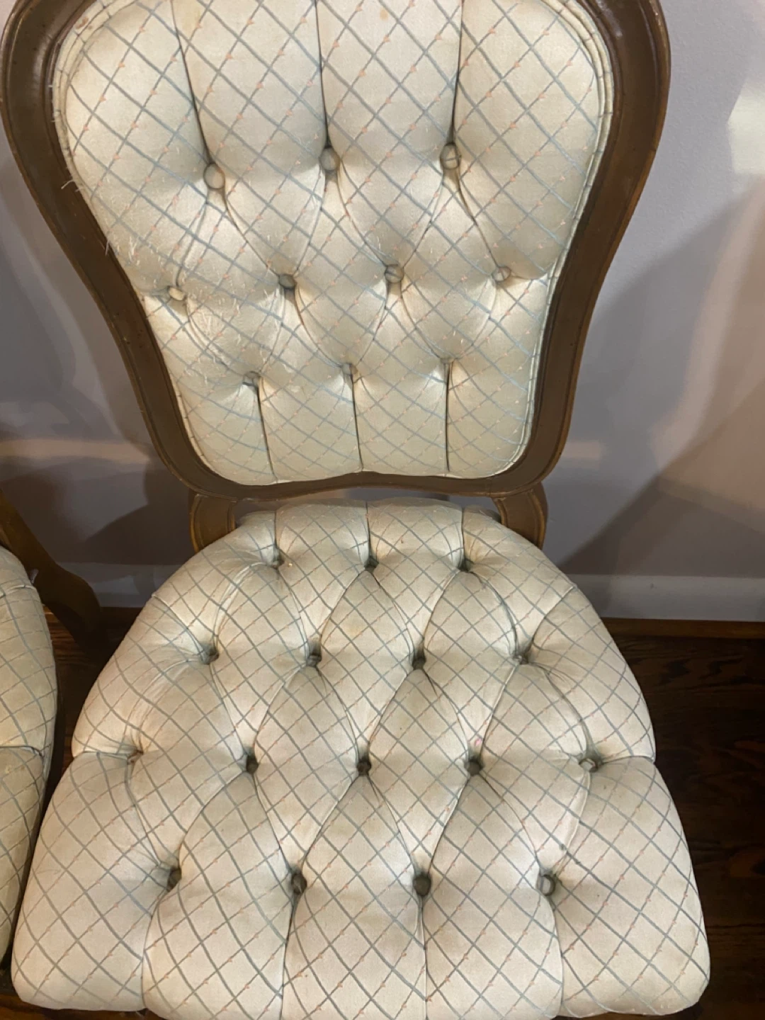 Pair of vintage accent chairs - photo 2