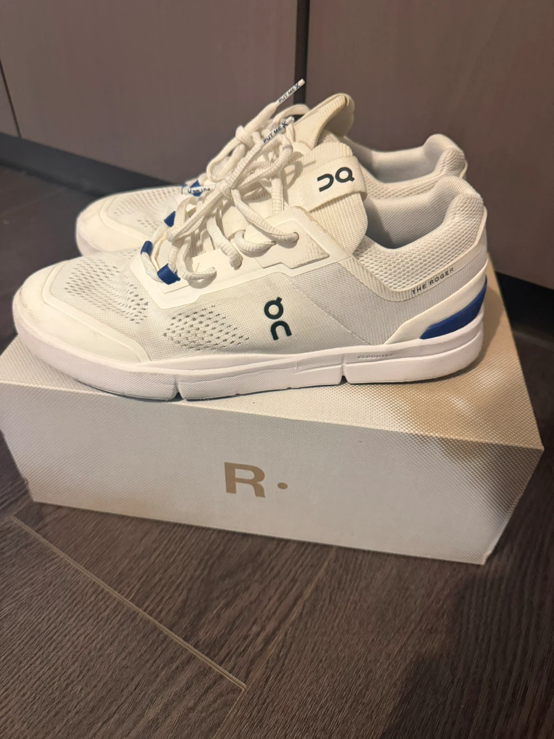 ON The Roger Spin Undyed-White/Indigo Tennis Shoes