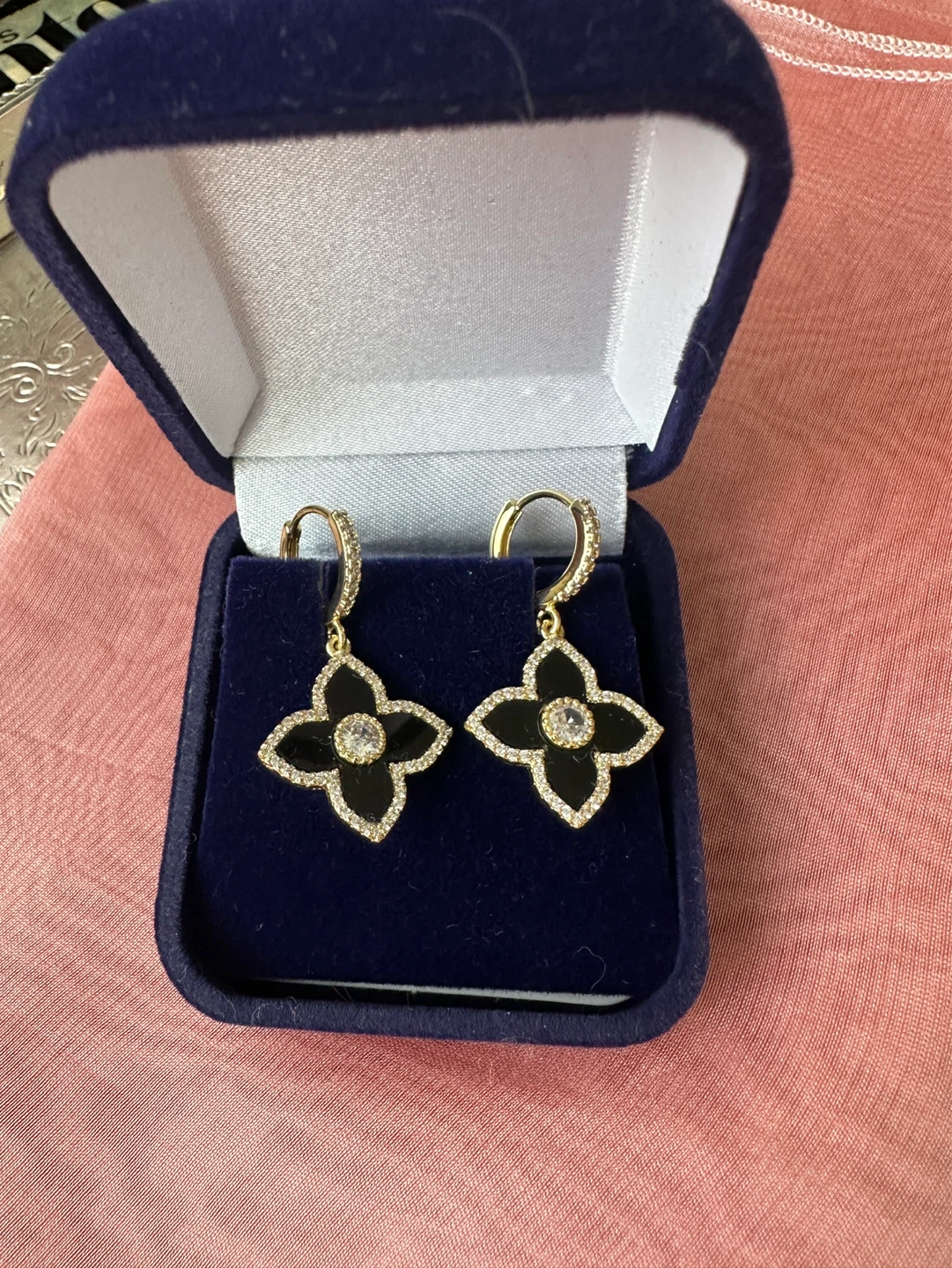 Black Clover Flower Dangle Earrings with Rhinestones