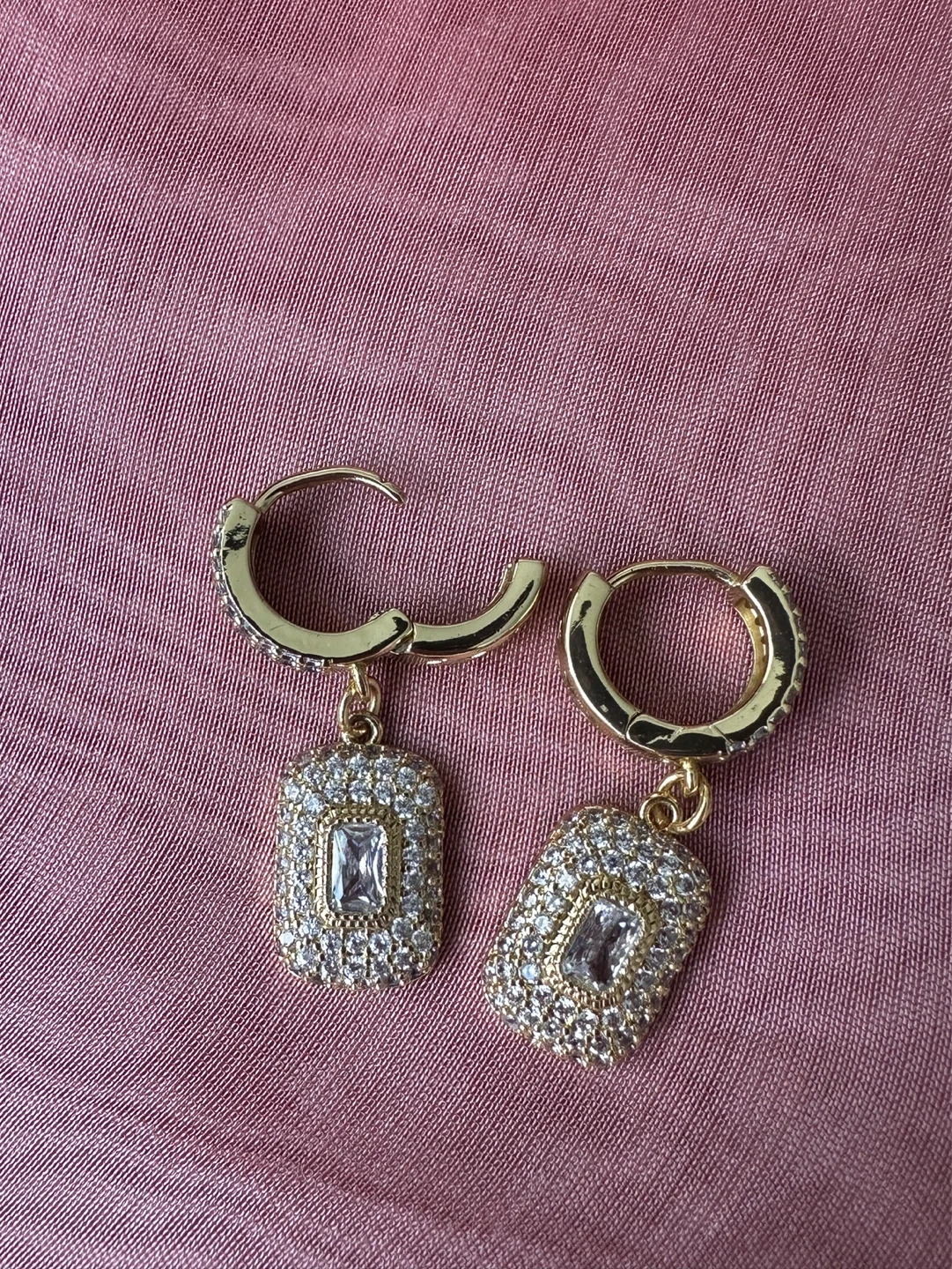 Gold Tone Crystal Drop Earrings - photo 3