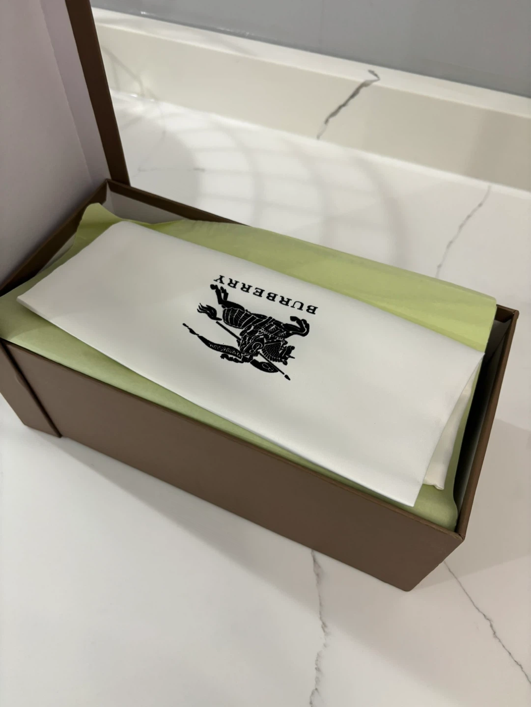 Burberry Slides - photo 2