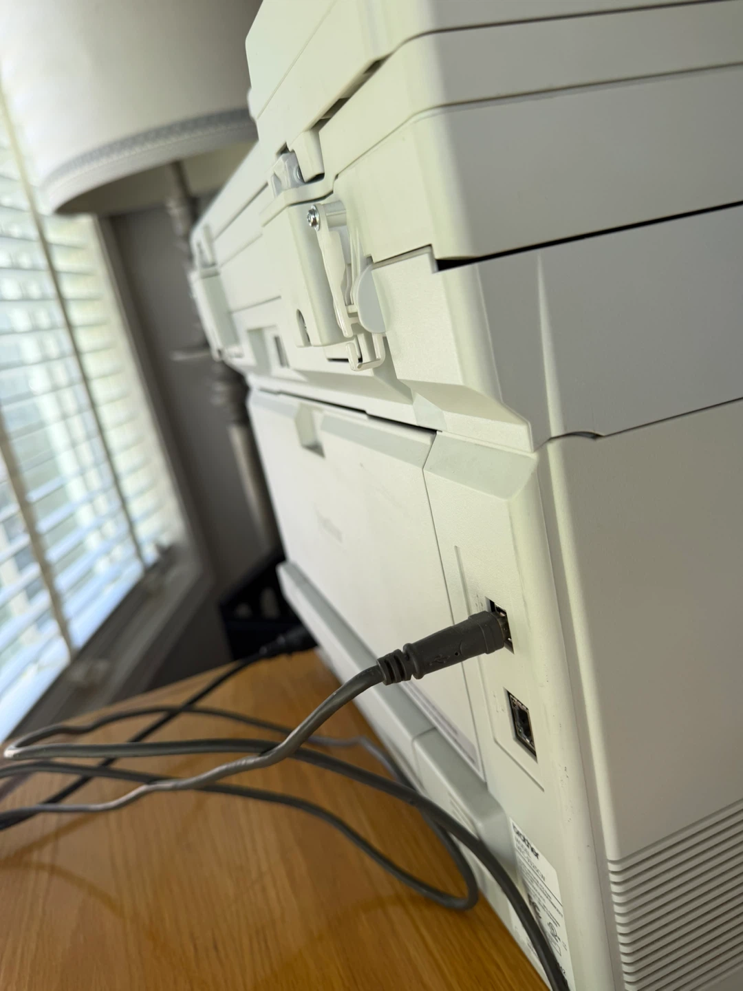 Brother MFC-935CDW All-in-One Printer - photo 4