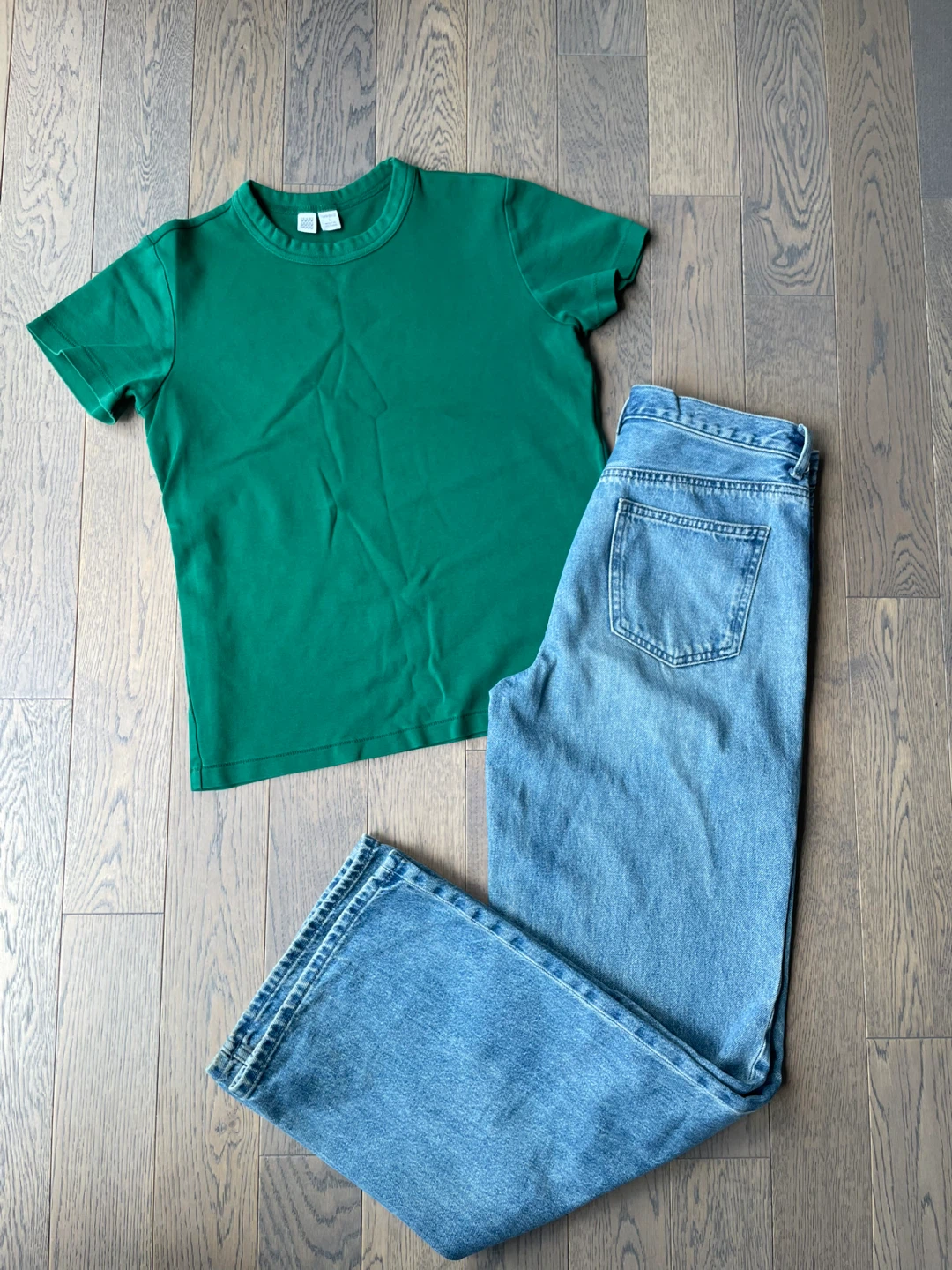 Green T-Shirt and Blue Jeans Outfit, size S