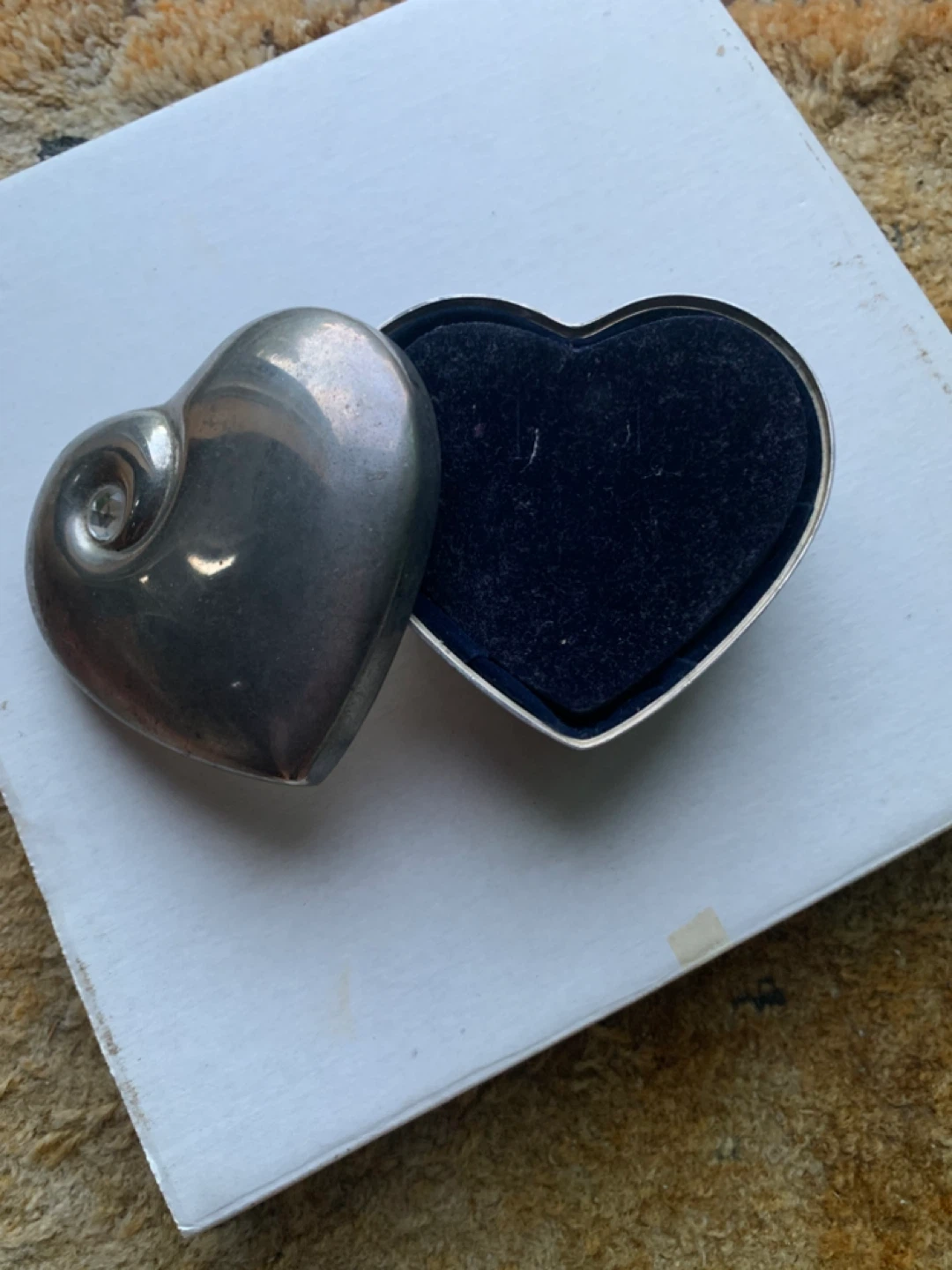 Heart-shaped Trinket Box with Velvet Lining - photo 2
