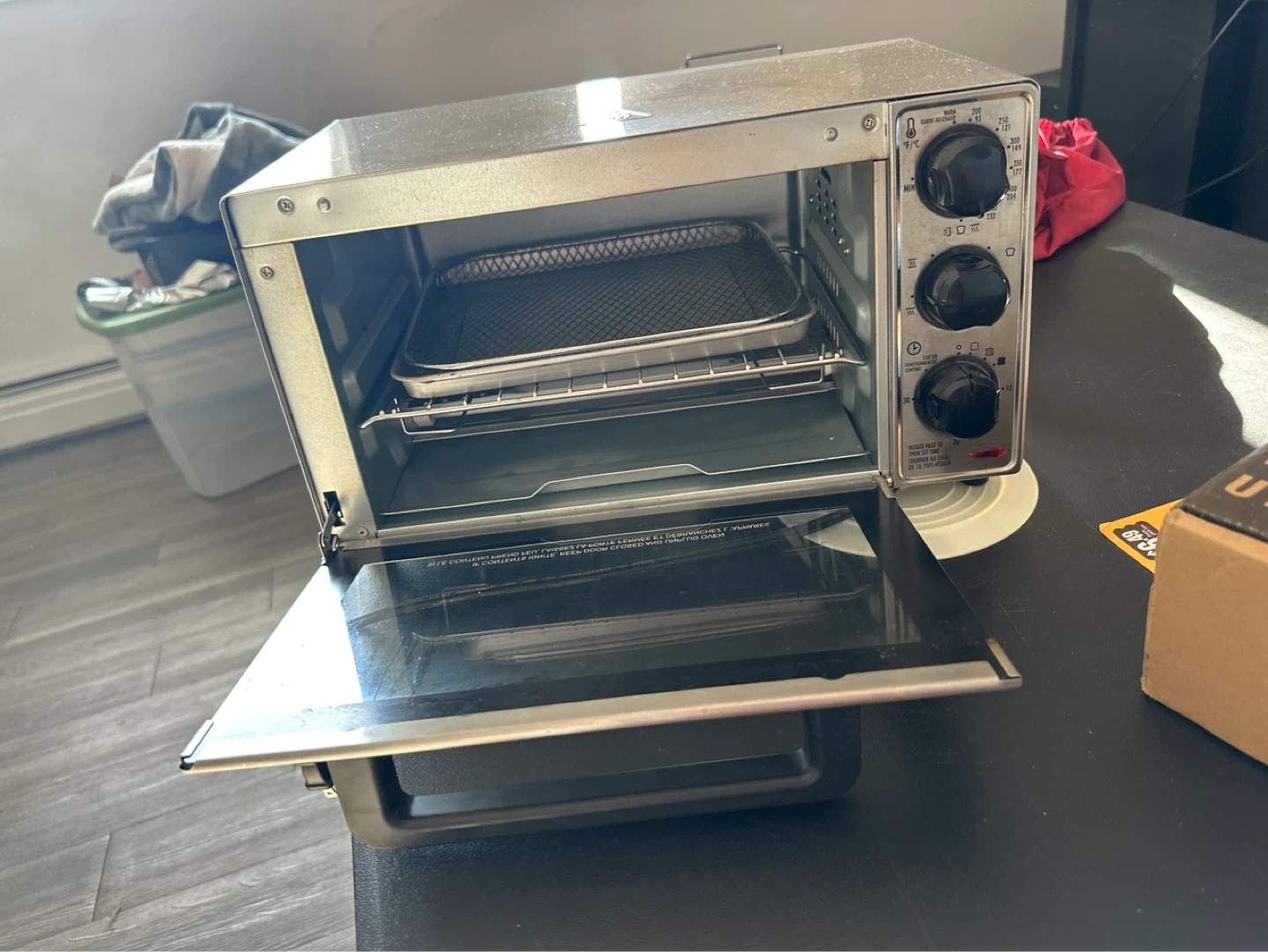 Hamilton Beach Toaster Oven - photo 2