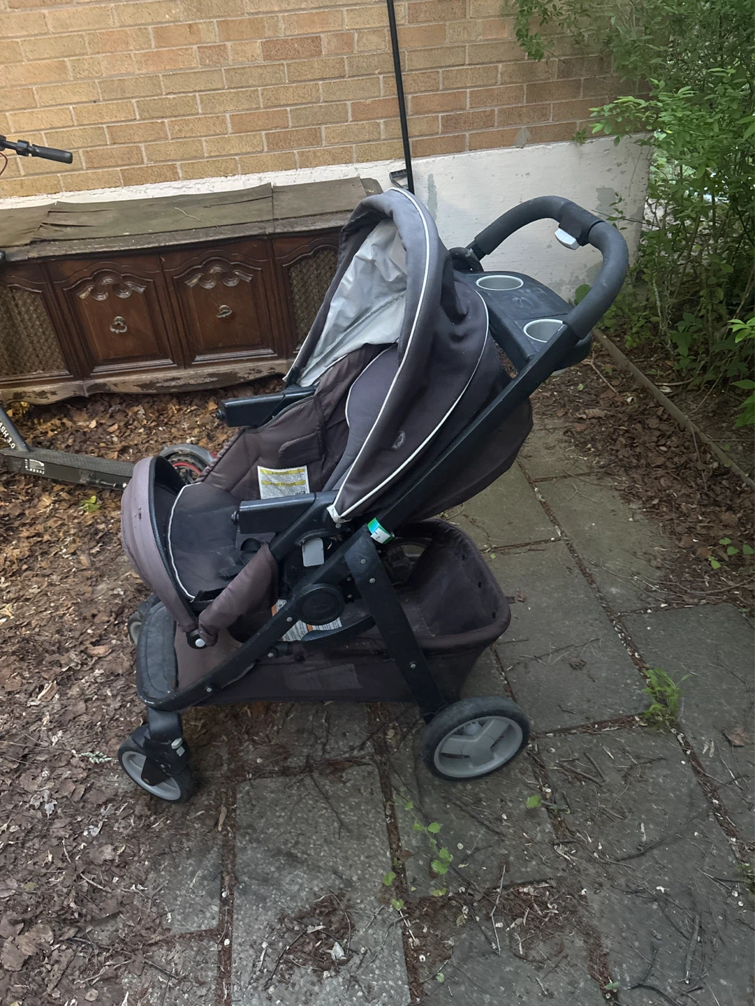 Graco Stroller with Mommy Hook - photo 2