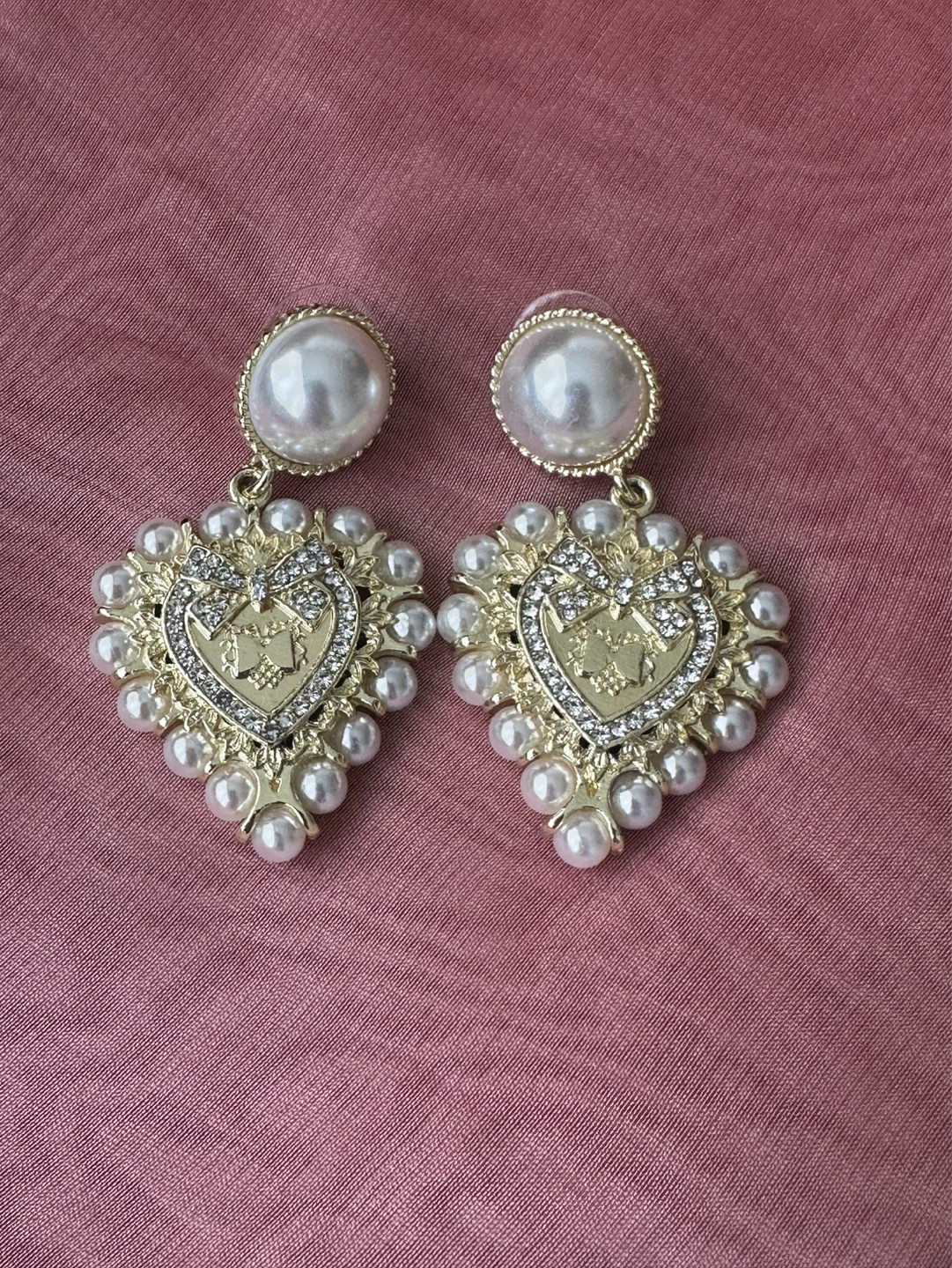 Gold tone Heart Pearl Dangle Earrings