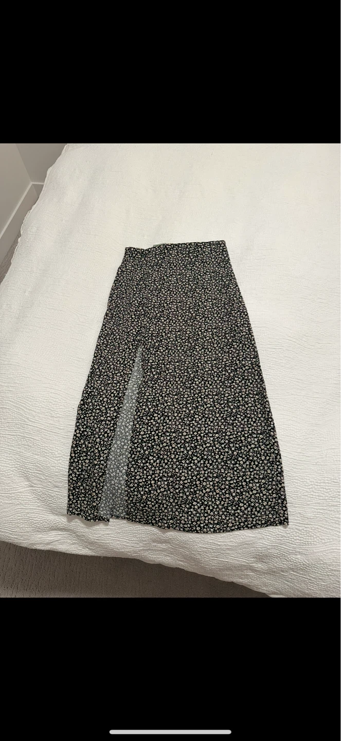 Floral Print Midi Skirt with Slit
