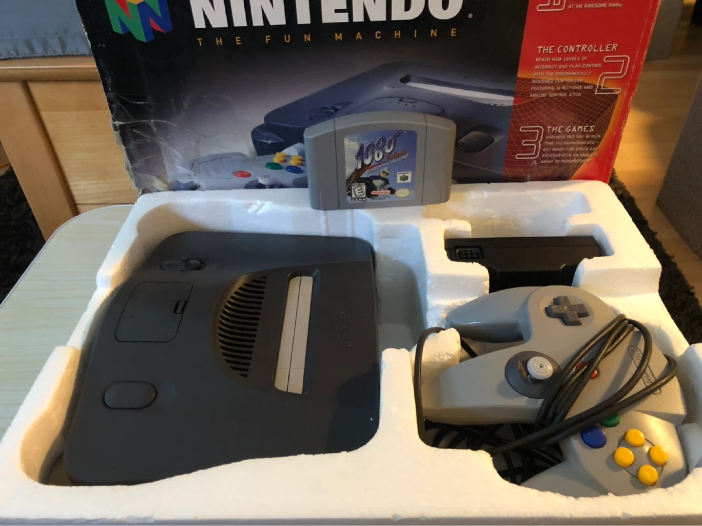 Nintendo 64 Fun Machine Console - photo 2