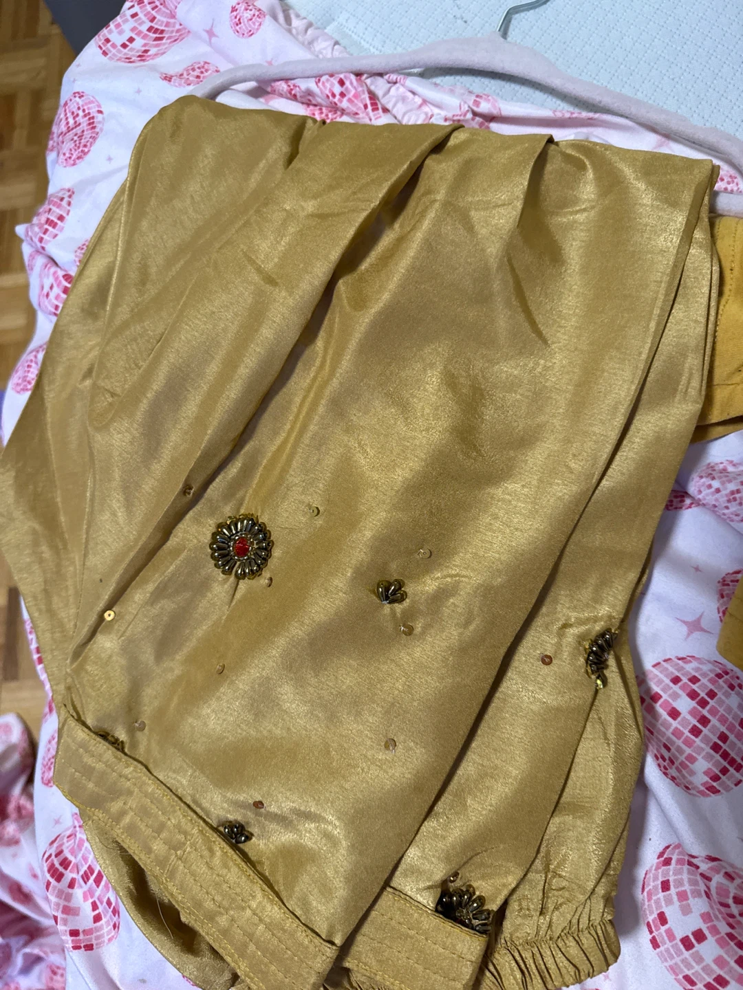 Embellished Kurti and Pants Set for a 4/5 year old