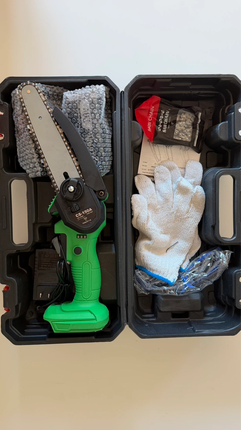 Cordless Chainsaw - photo 2