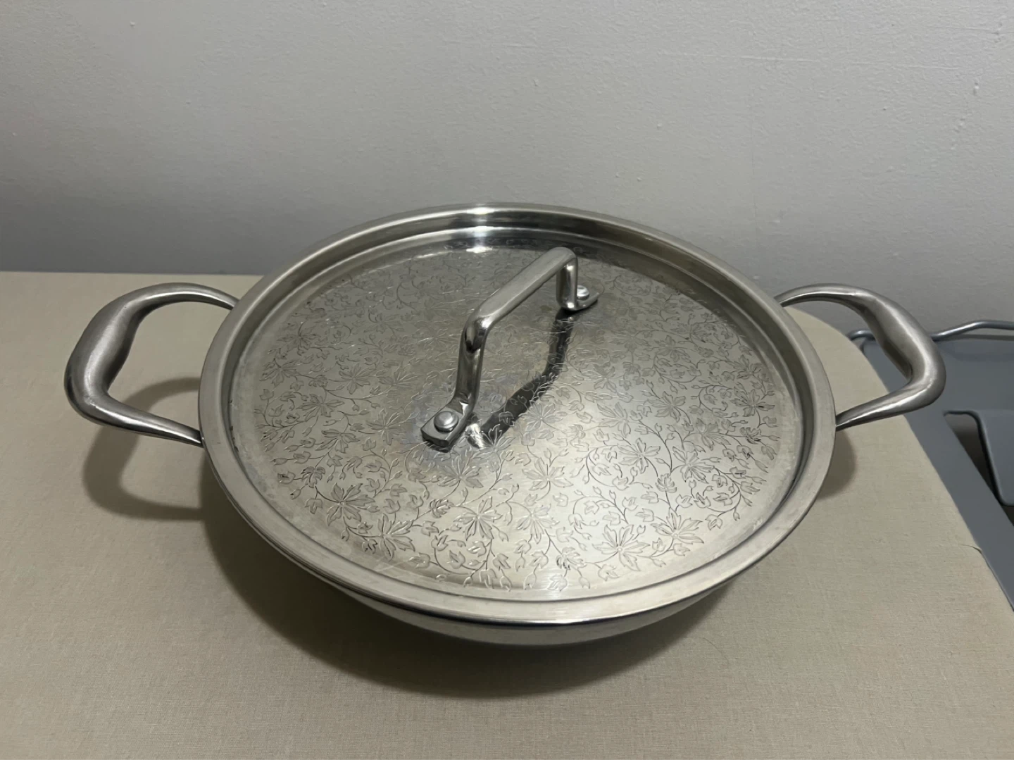 Stainless Steel Wok with Lid