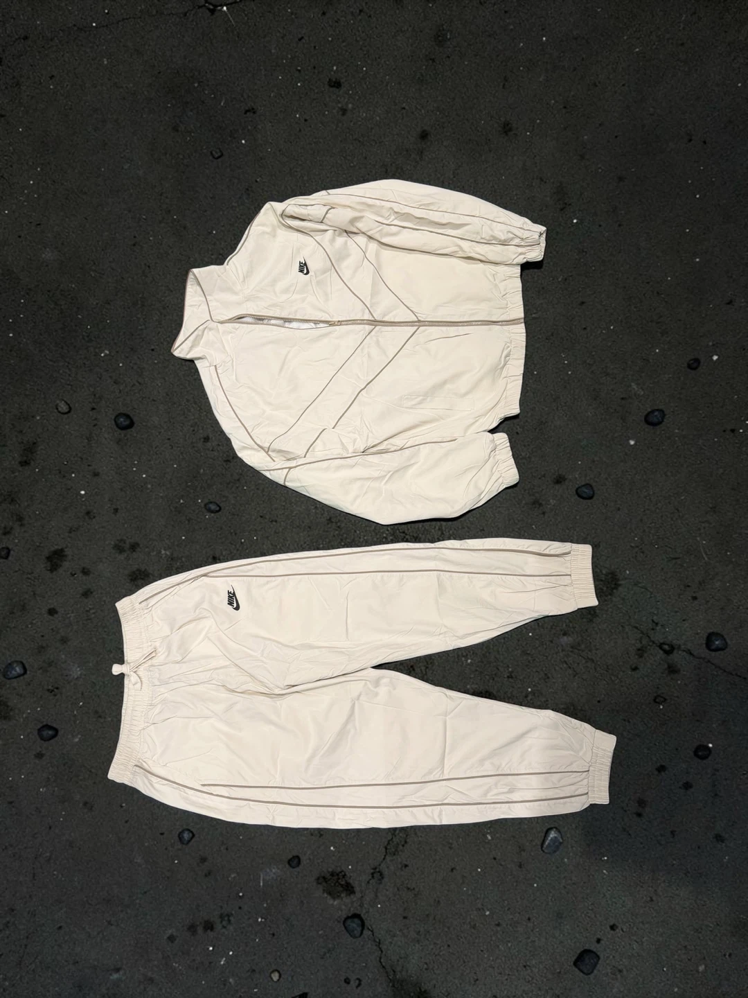 Nike Tracksuit Set Jacket & Pants Cream