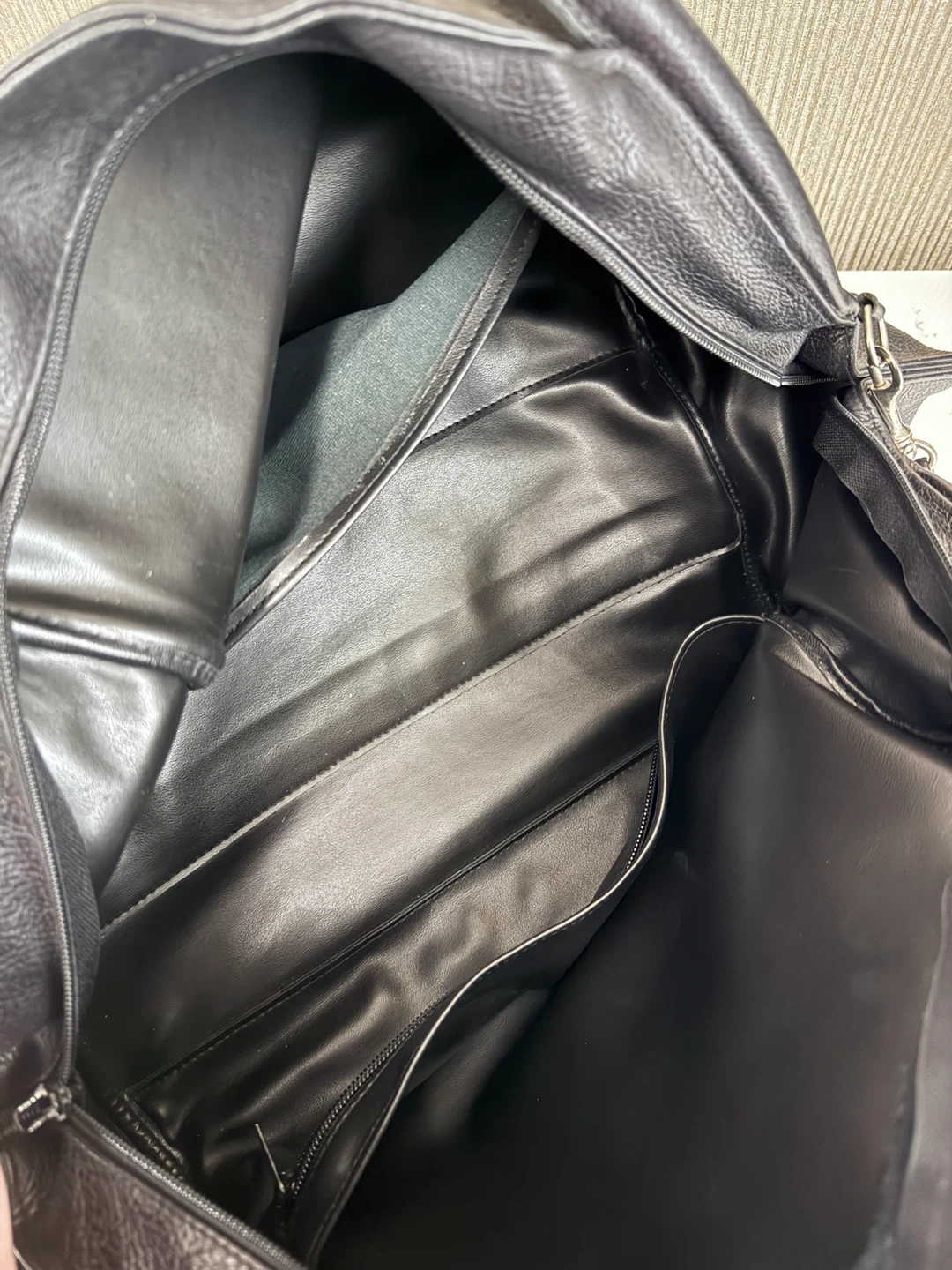 Black Leather Handbag - photo 4