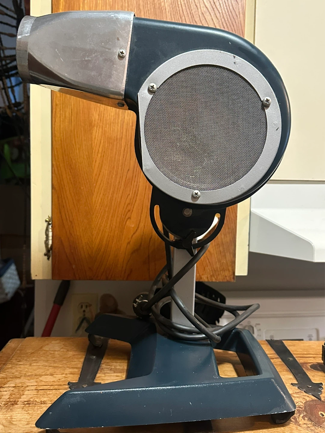 Oster Professional Dog Hair dryer works
