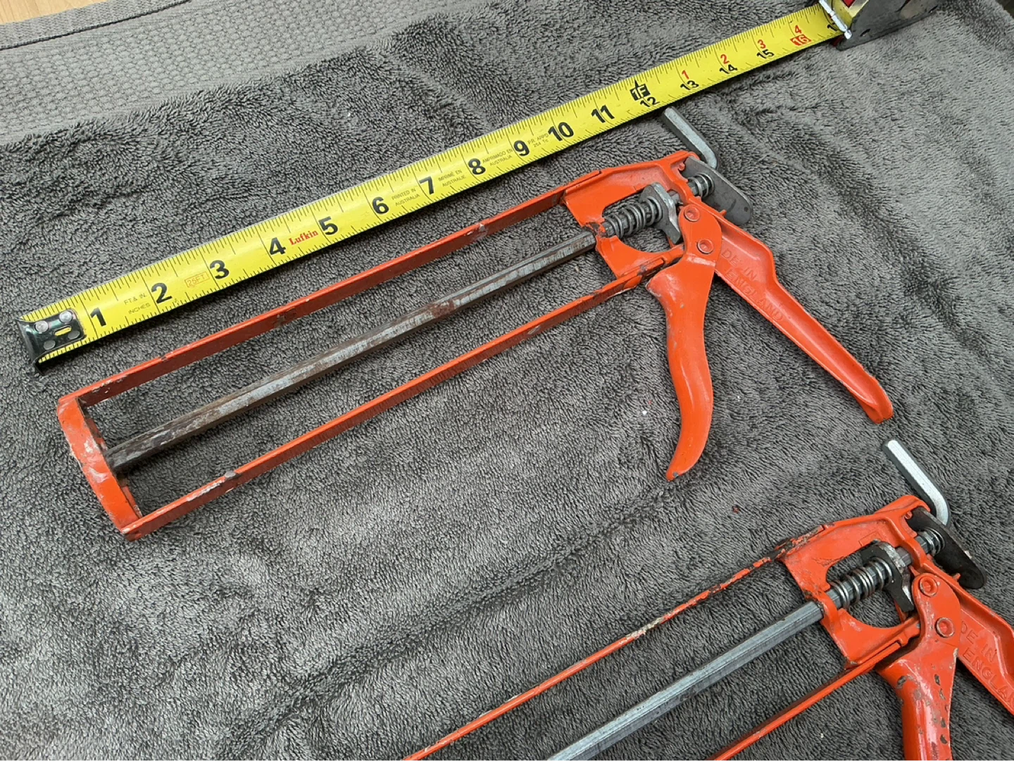 2 Vintage Orange Caulking Guns ! - photo 2