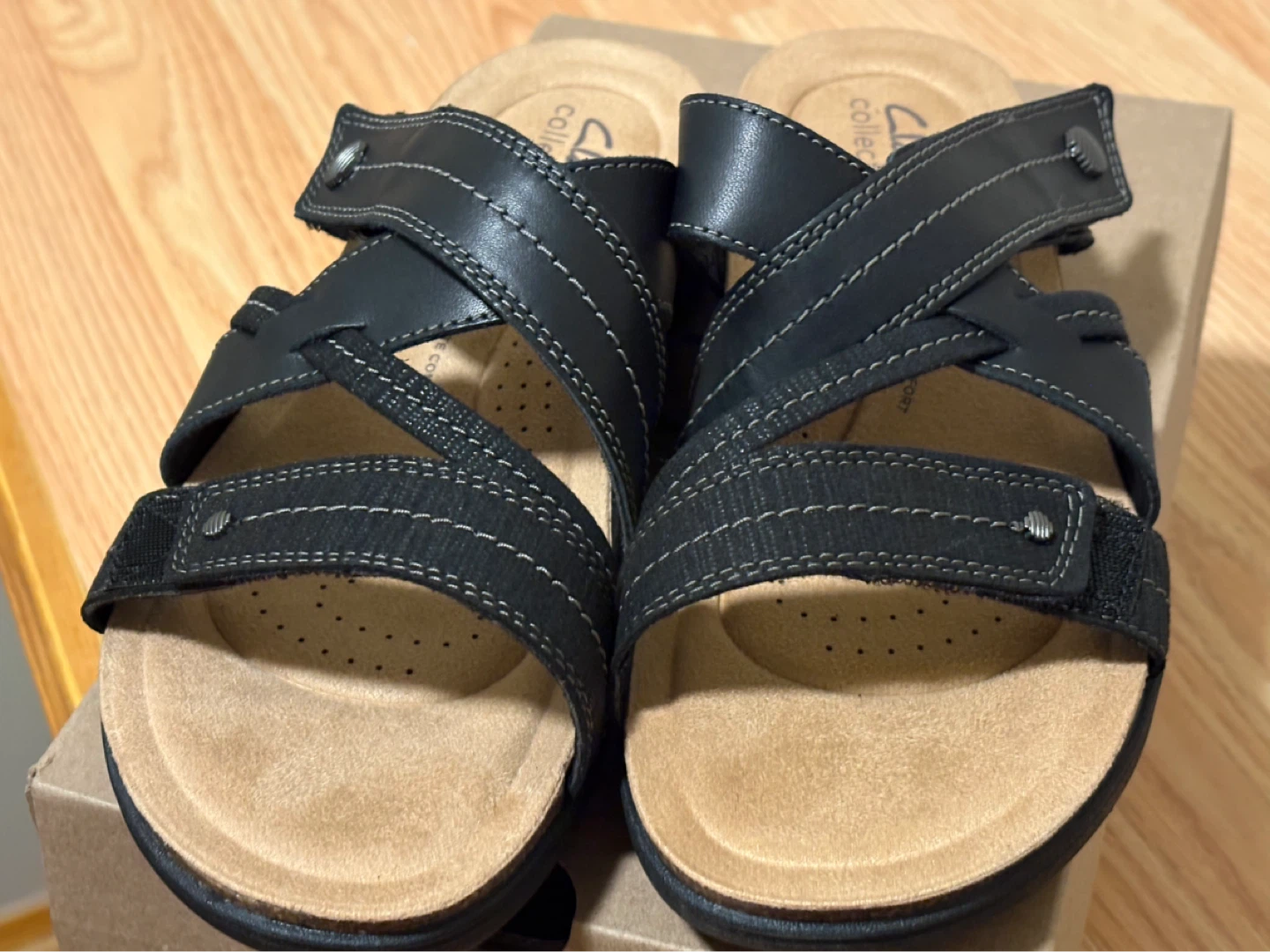 Clarks April Willow Black Leather Slide Sandals Size 8 - photo 3