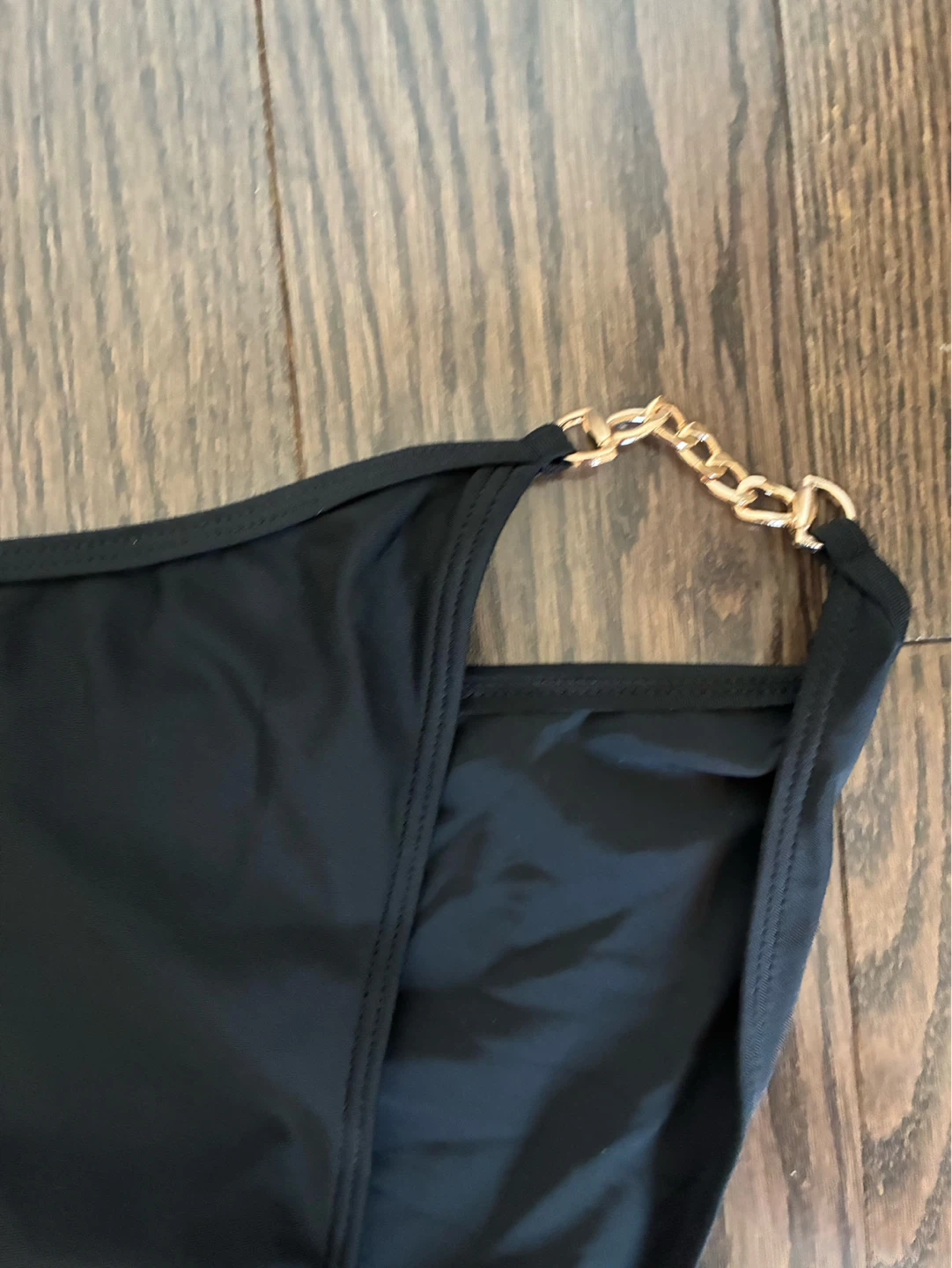 Black men's bikini brief with gold chain detail - photo 3