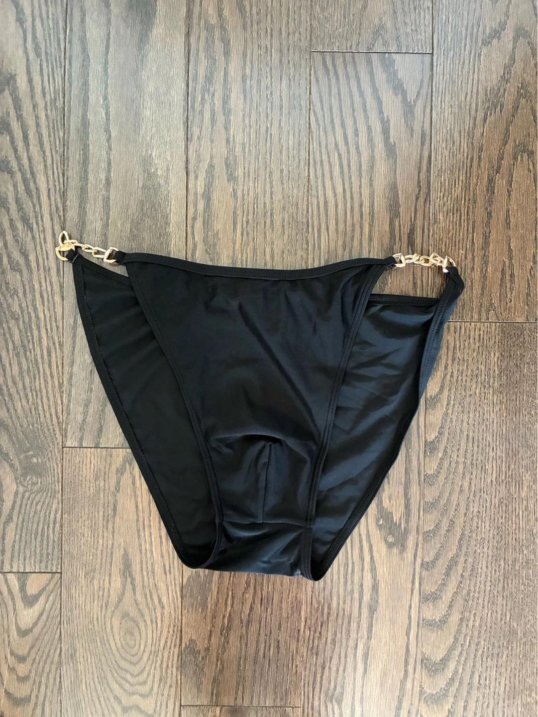 Black men's bikini brief with gold chain detail - photo 4