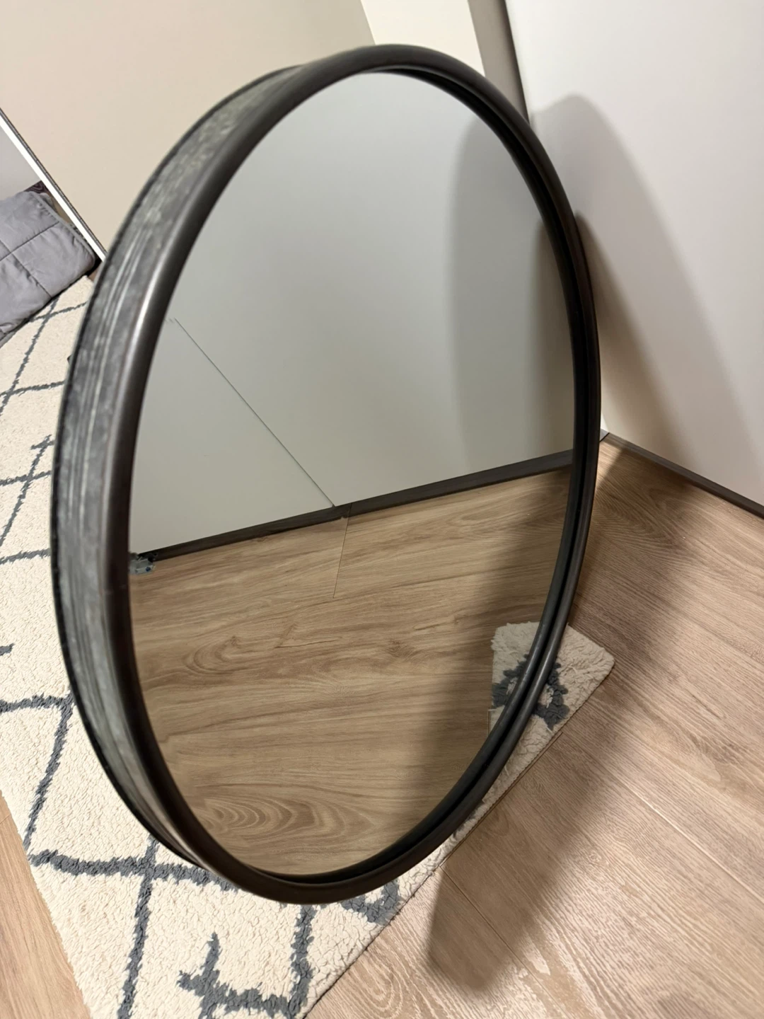 Round Wall Mirror with Dark Frame