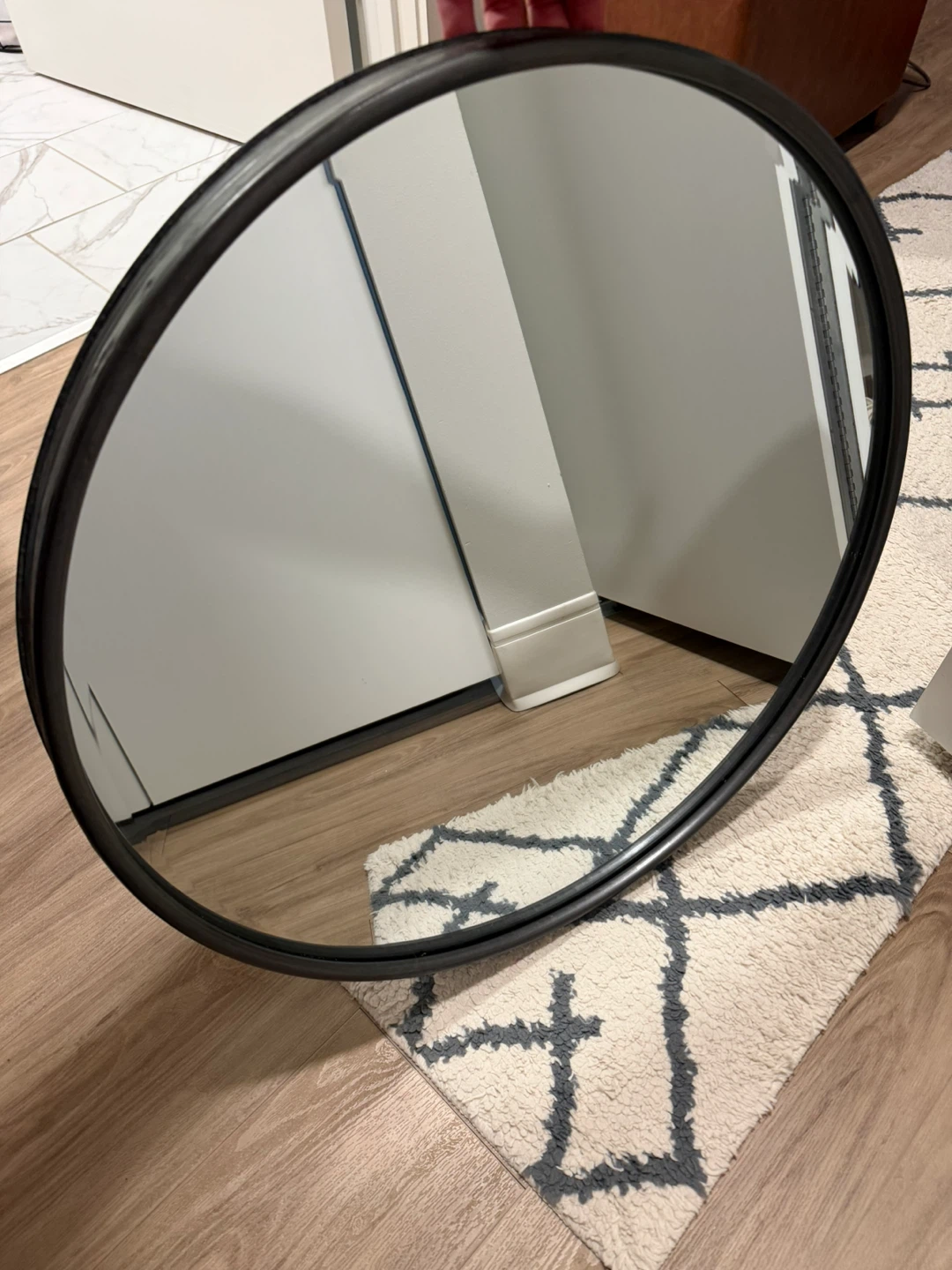 Round Wall Mirror with Dark Frame - photo 3