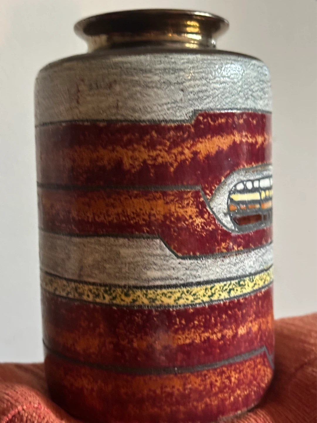 Signed Mid Century Vega Abstract Ceramic Vase - photo 3